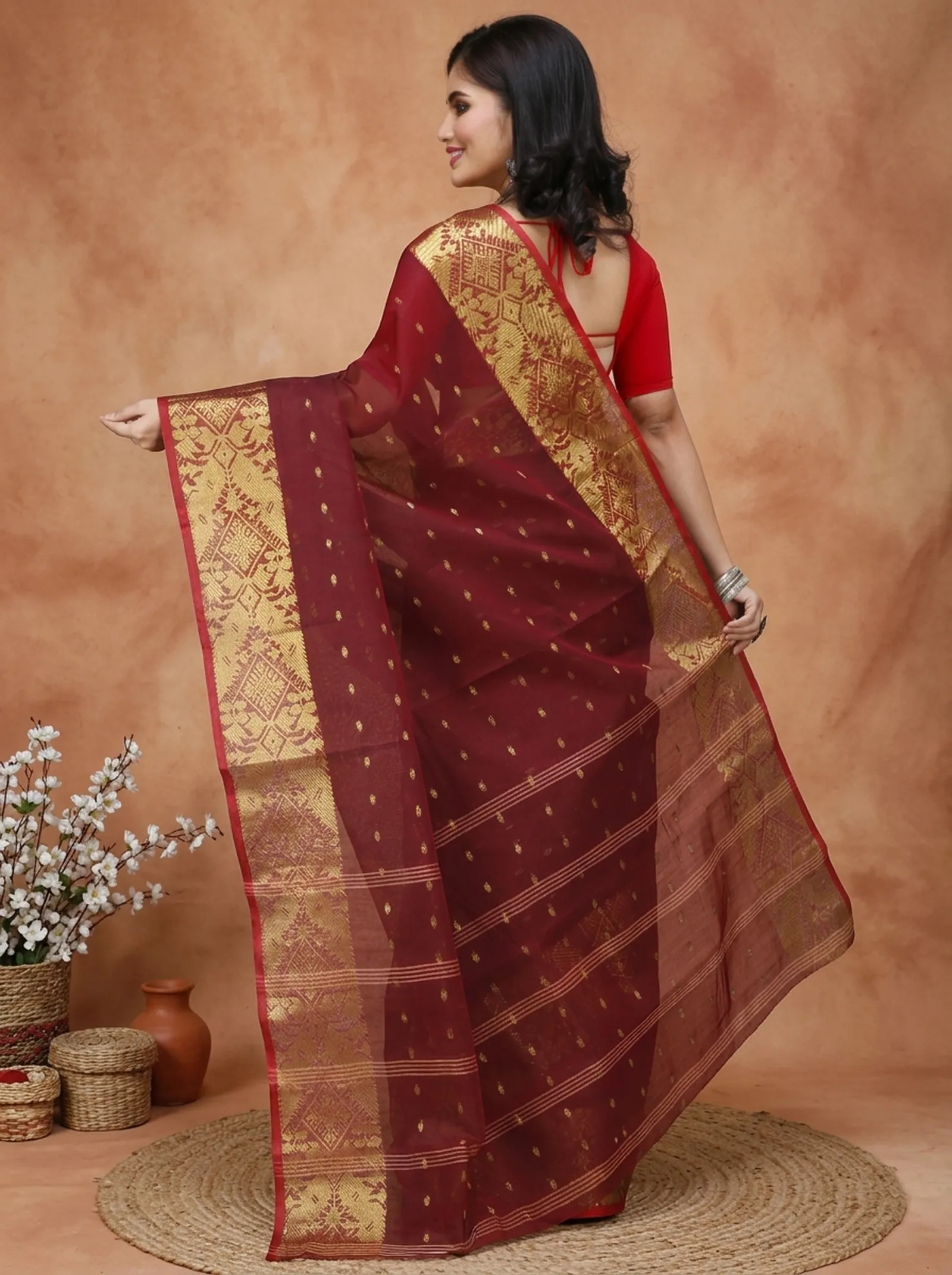 DipDiya Pure Cotton  Traditional Bengali Brown Artisan Crafted Gopa Tant Saree
