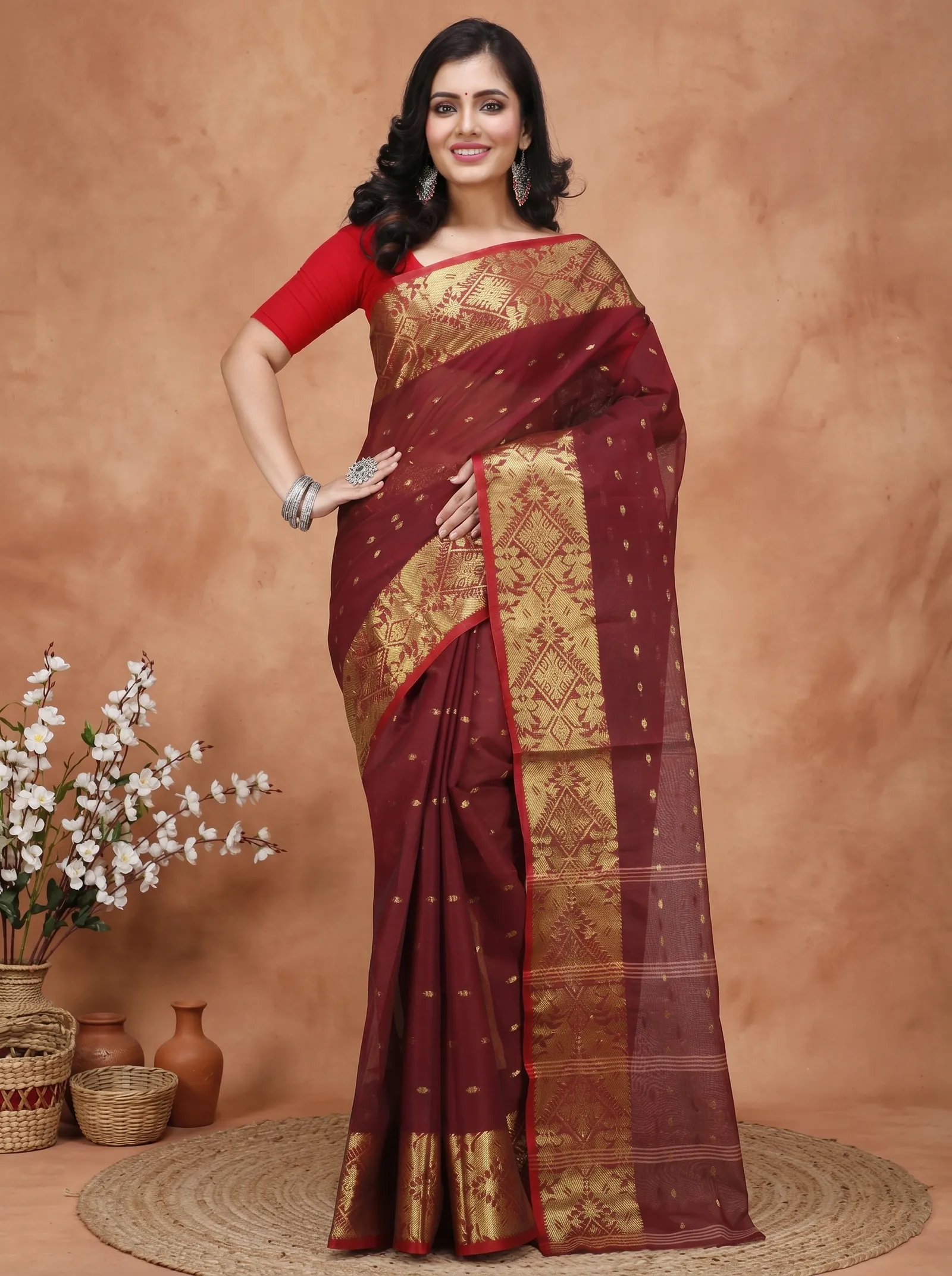 DipDiya Pure Cotton  Traditional Bengali Brown Artisan Crafted Gopa Tant Saree