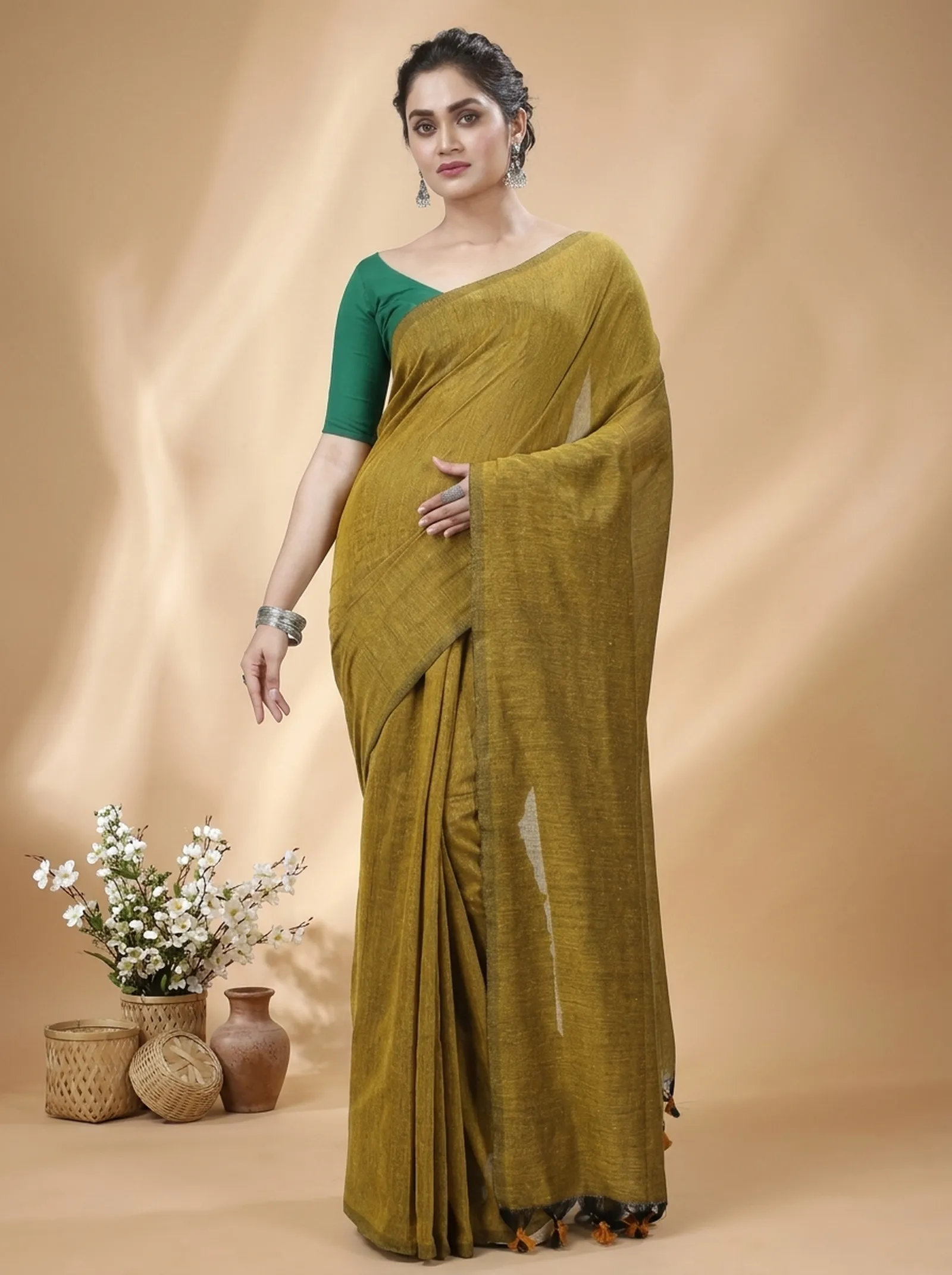 DipDiya Pure Cotton  Traditional Bengali Brown Artisan Crafted ThanKhadi Handloom Saree