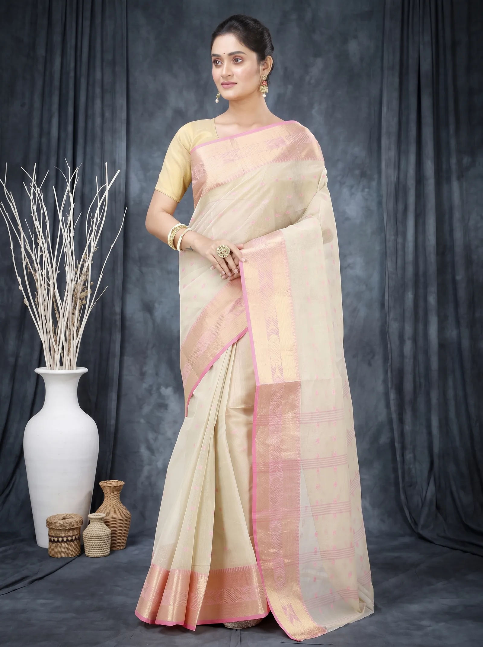 DipDiya Pure Cotton  Traditional Bengali Cream Artisan Crafted Griva Tant Saree