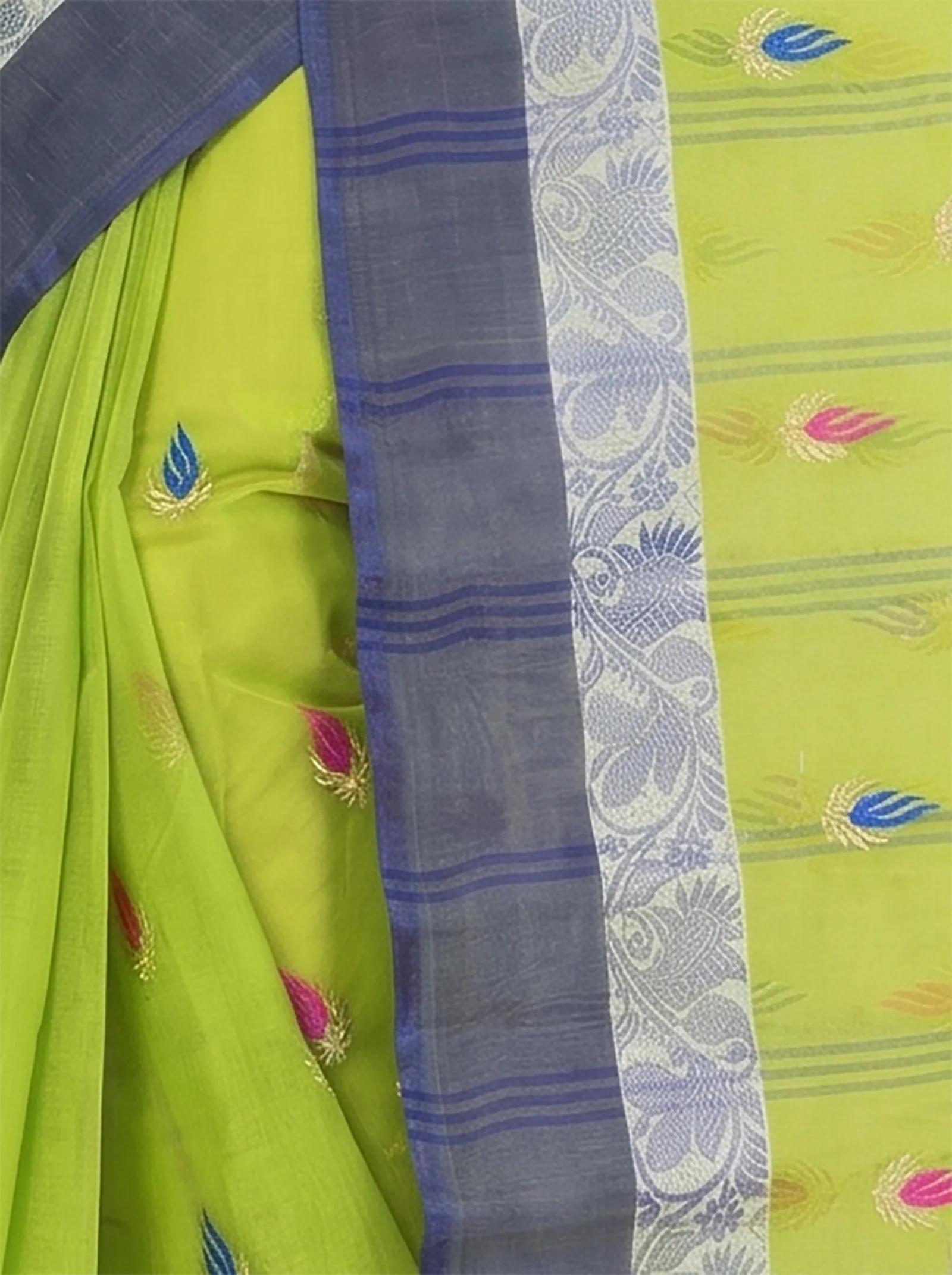 DipDiya Pure Cotton  Traditional Bengali Green Artisan Crafted Dip Embro Embroidery Tant Saree