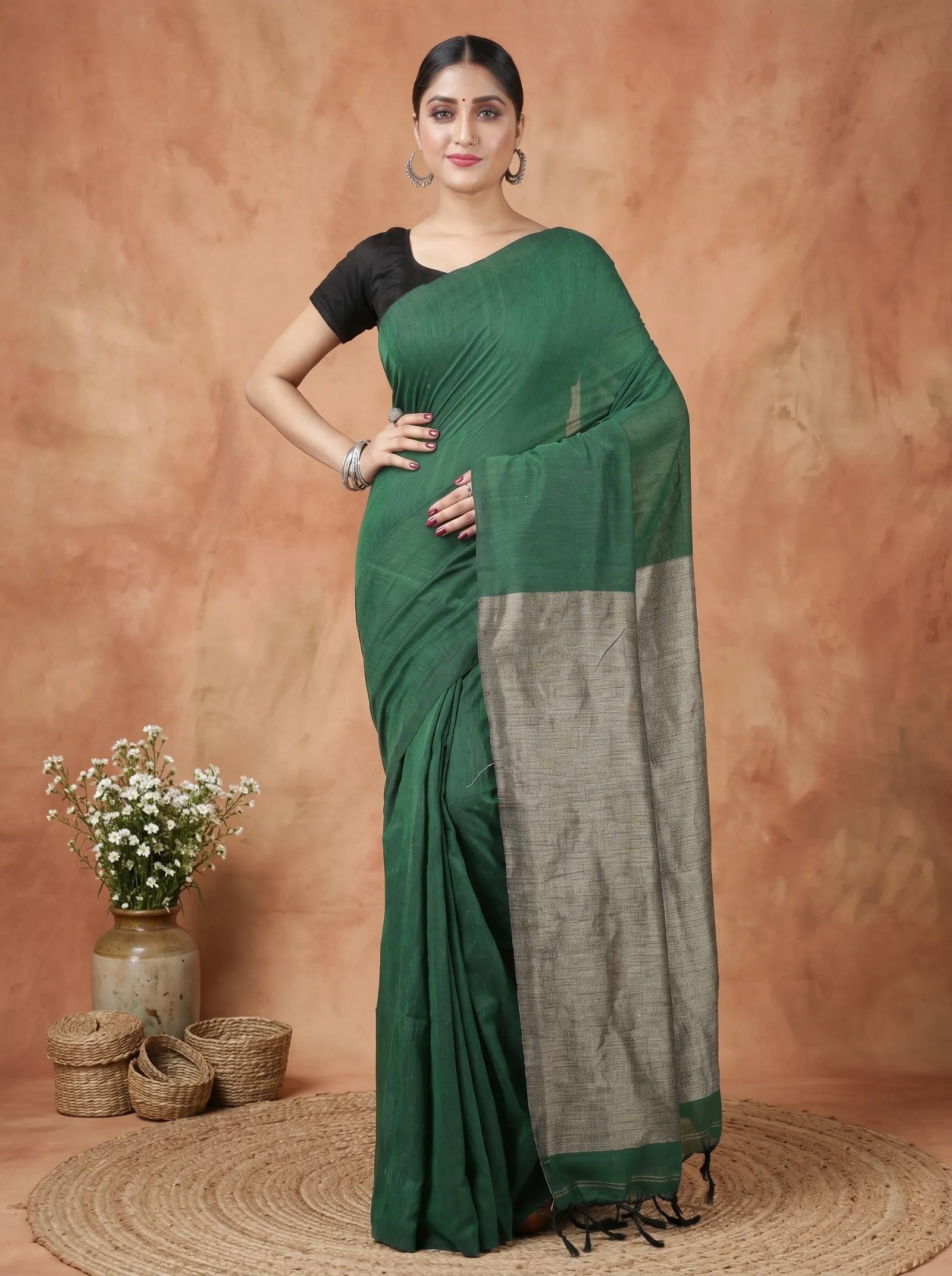 DipDiya Pure Cotton  Traditional Bengali Green Artisan Crafted Kesh Than Handloom Saree