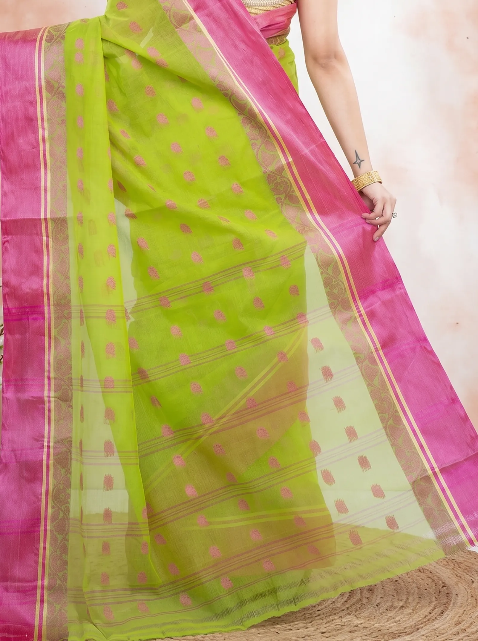 DipDiya Pure Cotton  Traditional Bengali Green Artisan Crafted Sukla Velvet Tant Saree