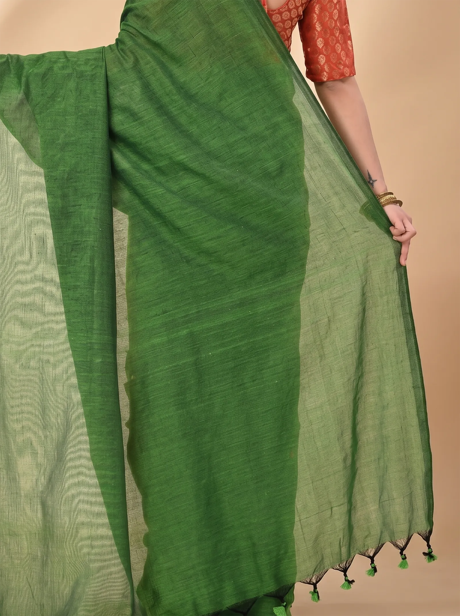 DipDiya Pure Cotton  Traditional Bengali Green Artisan Crafted ThanKhadi Handloom Saree