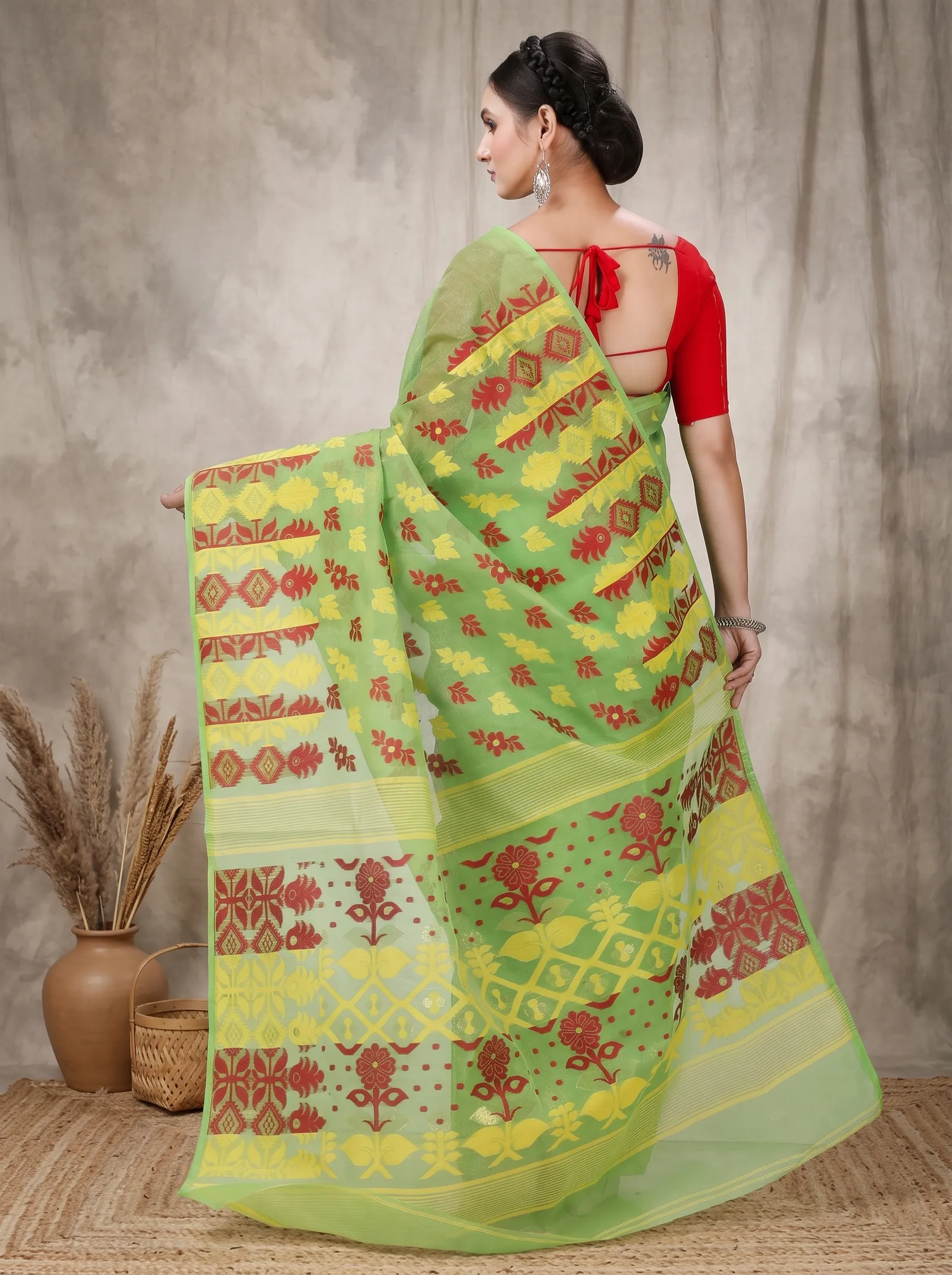 DipDiya Pure Cotton  Traditional Bengali Green Artisan Crafted Urmila Jamdani Saree