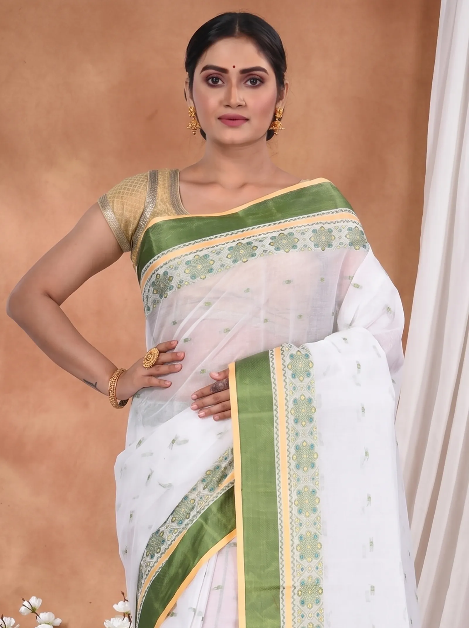 DipDiya Pure Cotton  Traditional Bengali Green Artisan Crafted Velvet Par Tant Saree