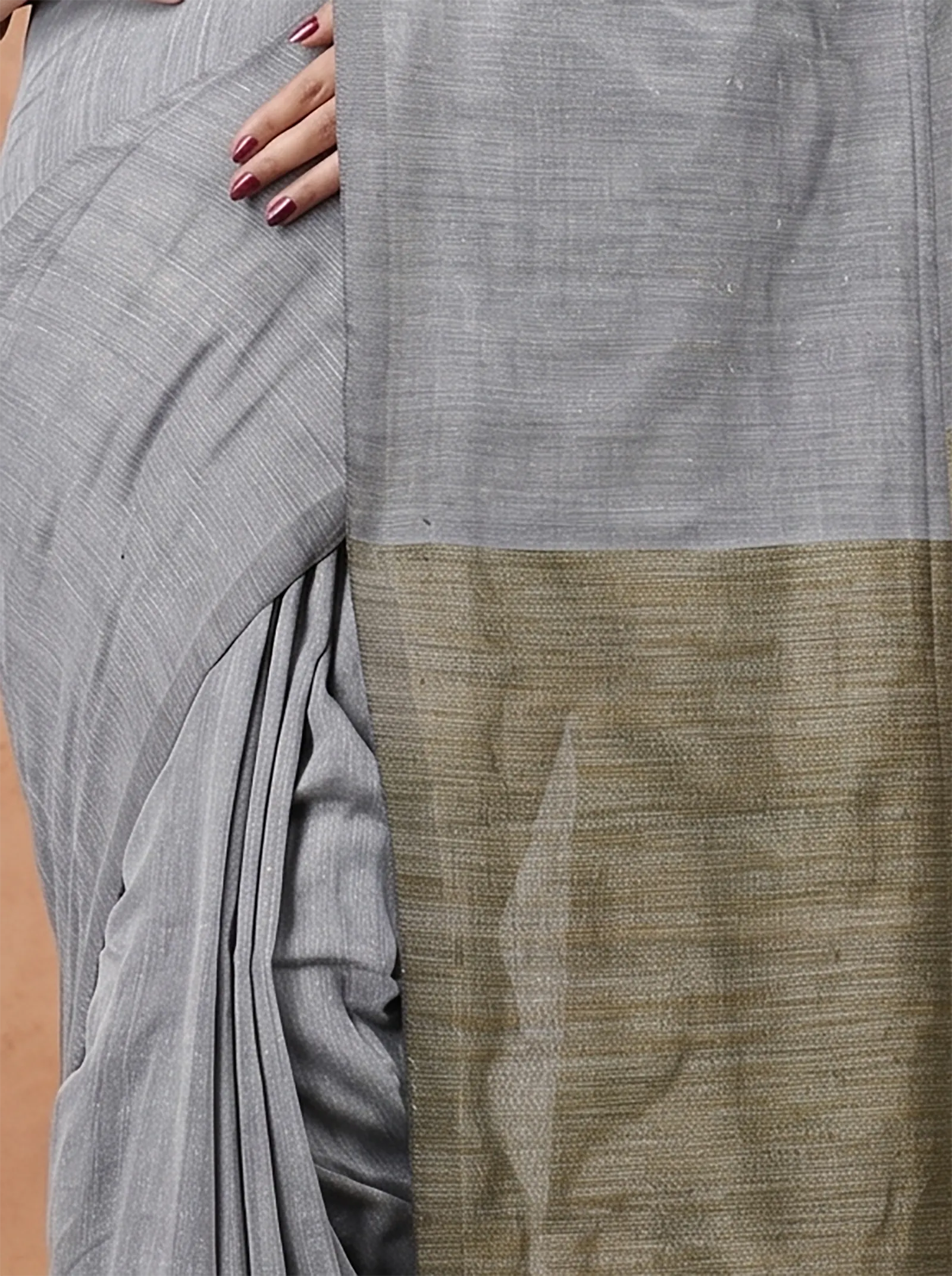 DipDiya Pure Cotton  Traditional Bengali Grey Artisan Crafted Kesh Than Handloom Saree