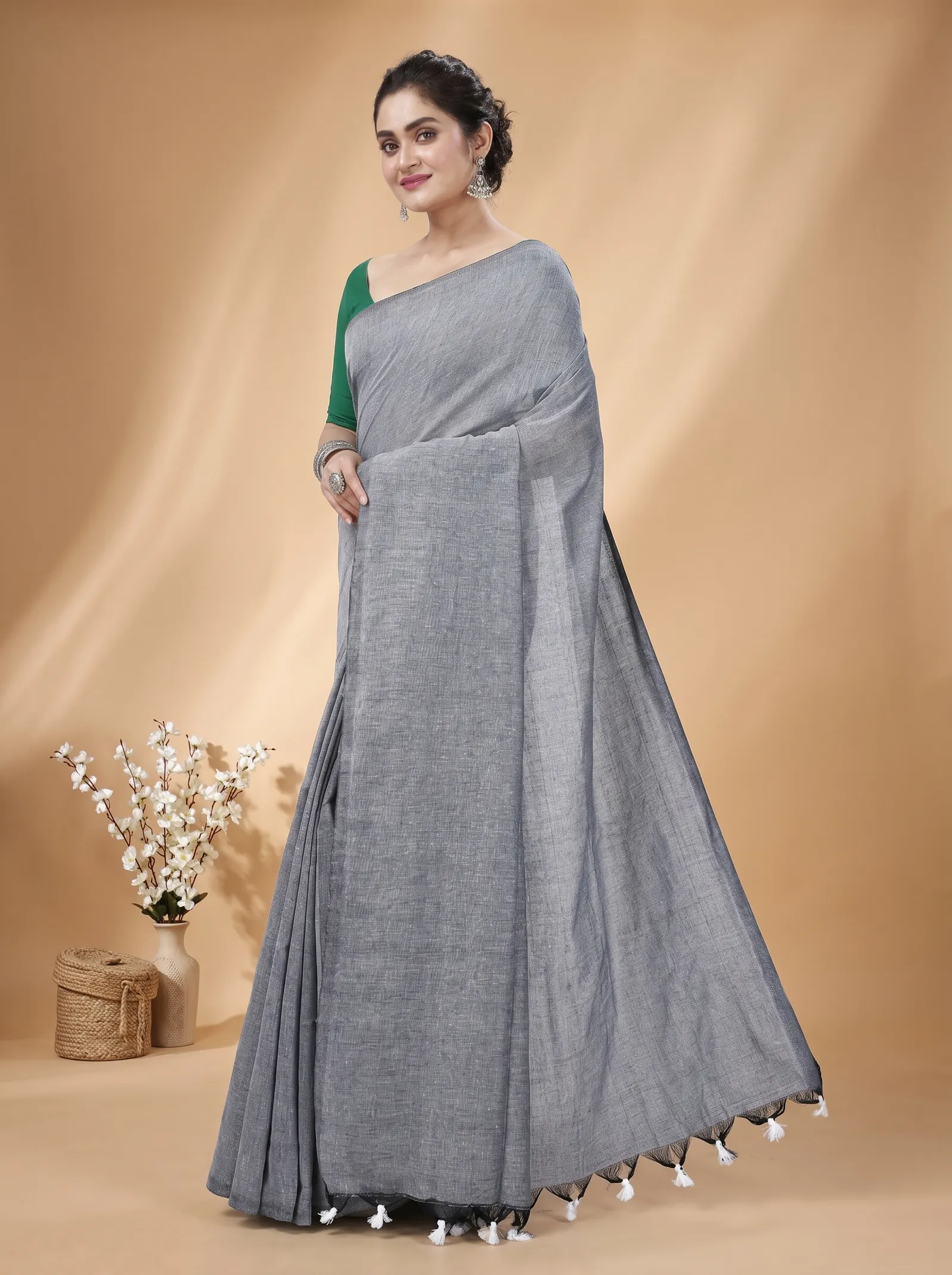 DipDiya Pure Cotton  Traditional Bengali Grey Artisan Crafted ThanKhadi Handloom Saree