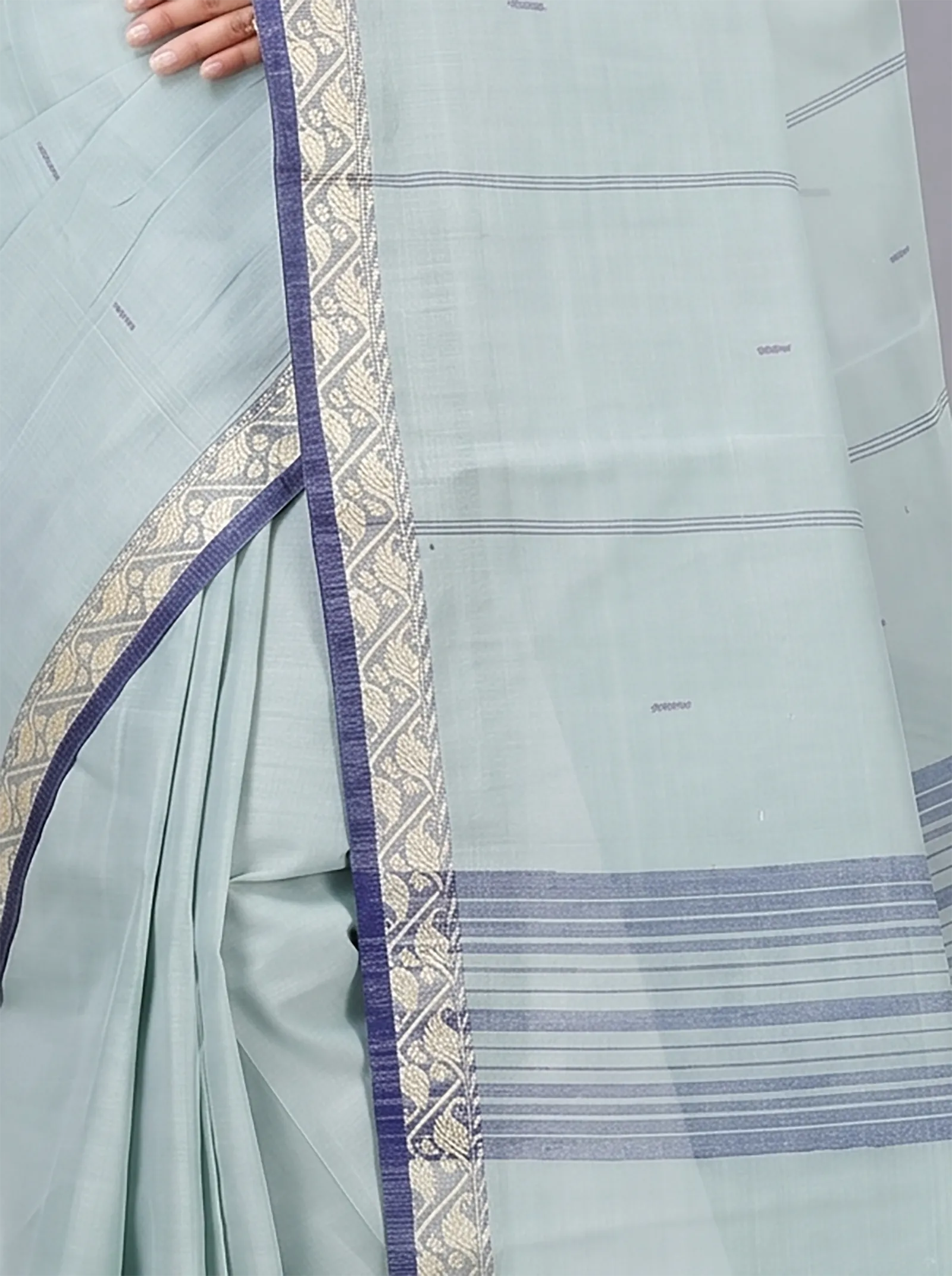 DipDiya Pure Cotton  Traditional Bengali Light Grey Artisan Crafted Gaela Tant Saree