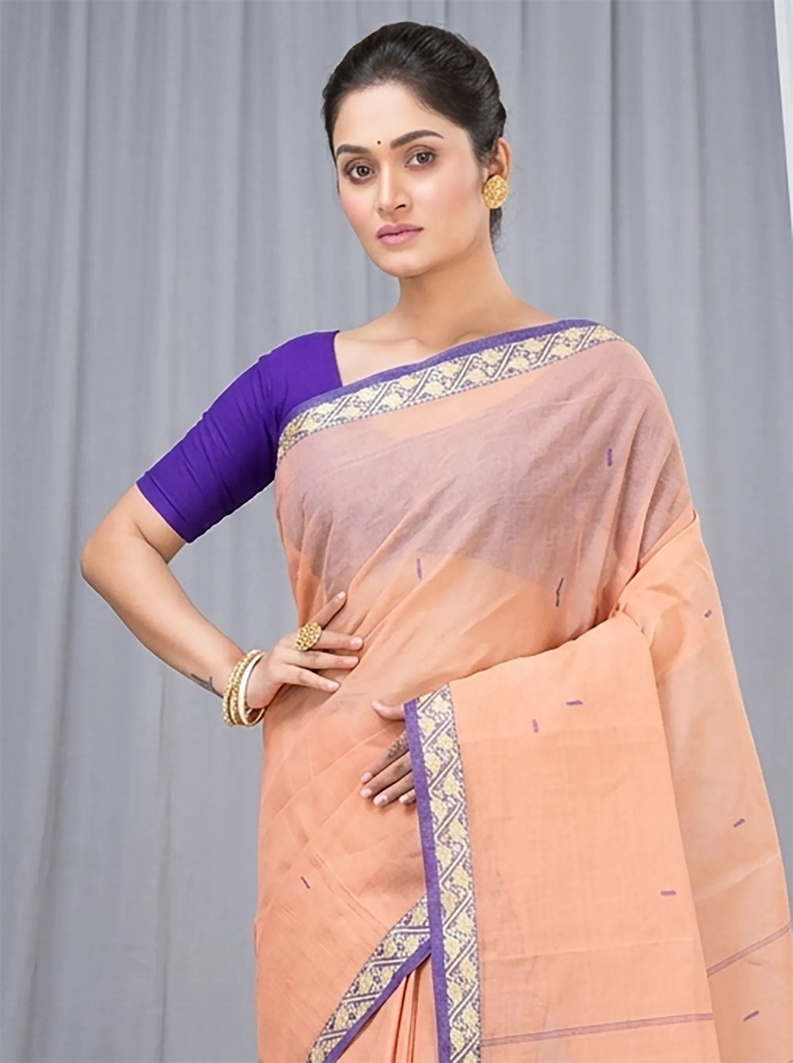 DipDiya Pure Cotton  Traditional Bengali Light White Artisan Crafted Gaela Tant Saree