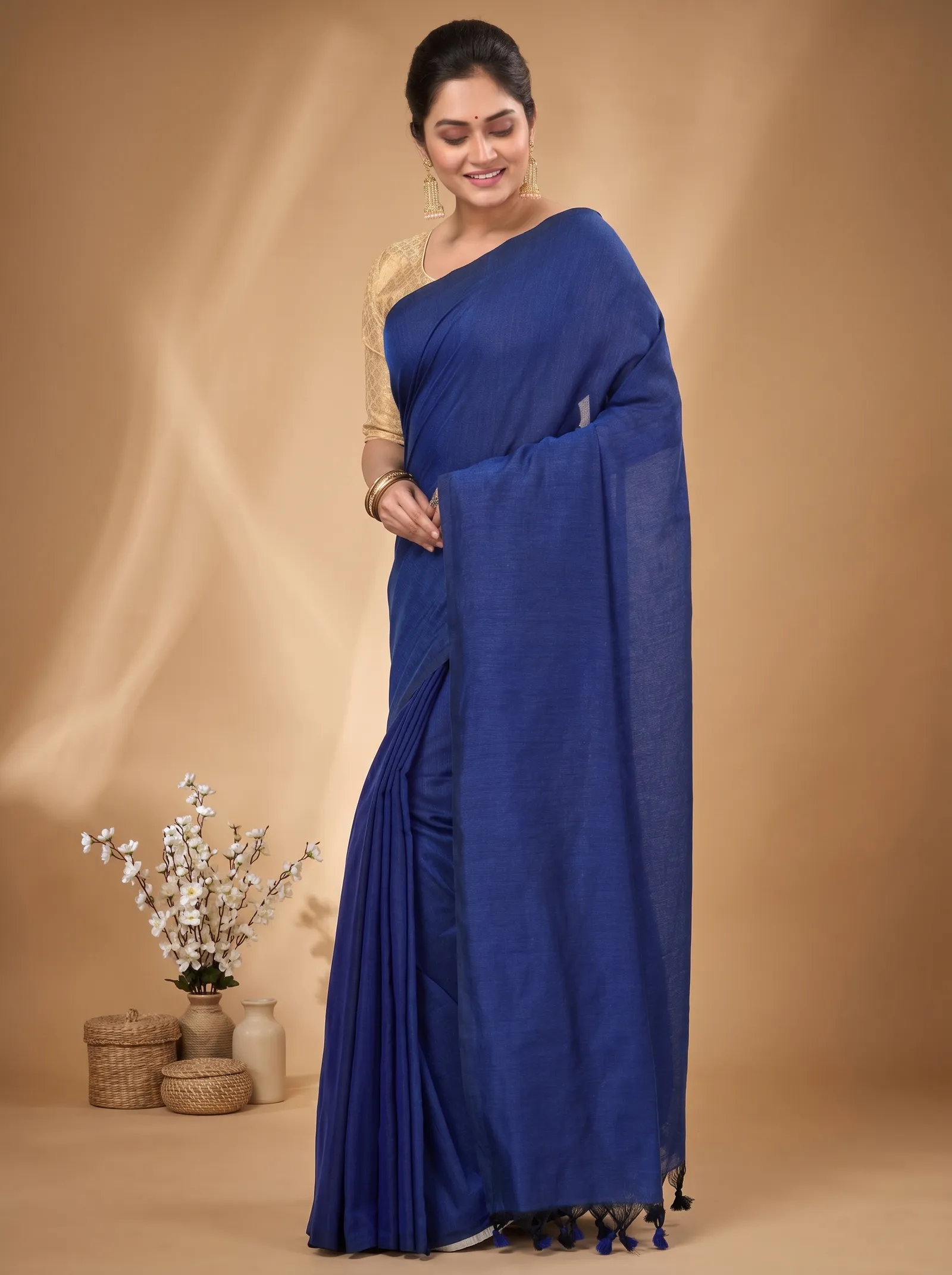 DipDiya Pure Cotton  Traditional Bengali Naby Blue Artisan Crafted ThanKhadi Handloom Saree