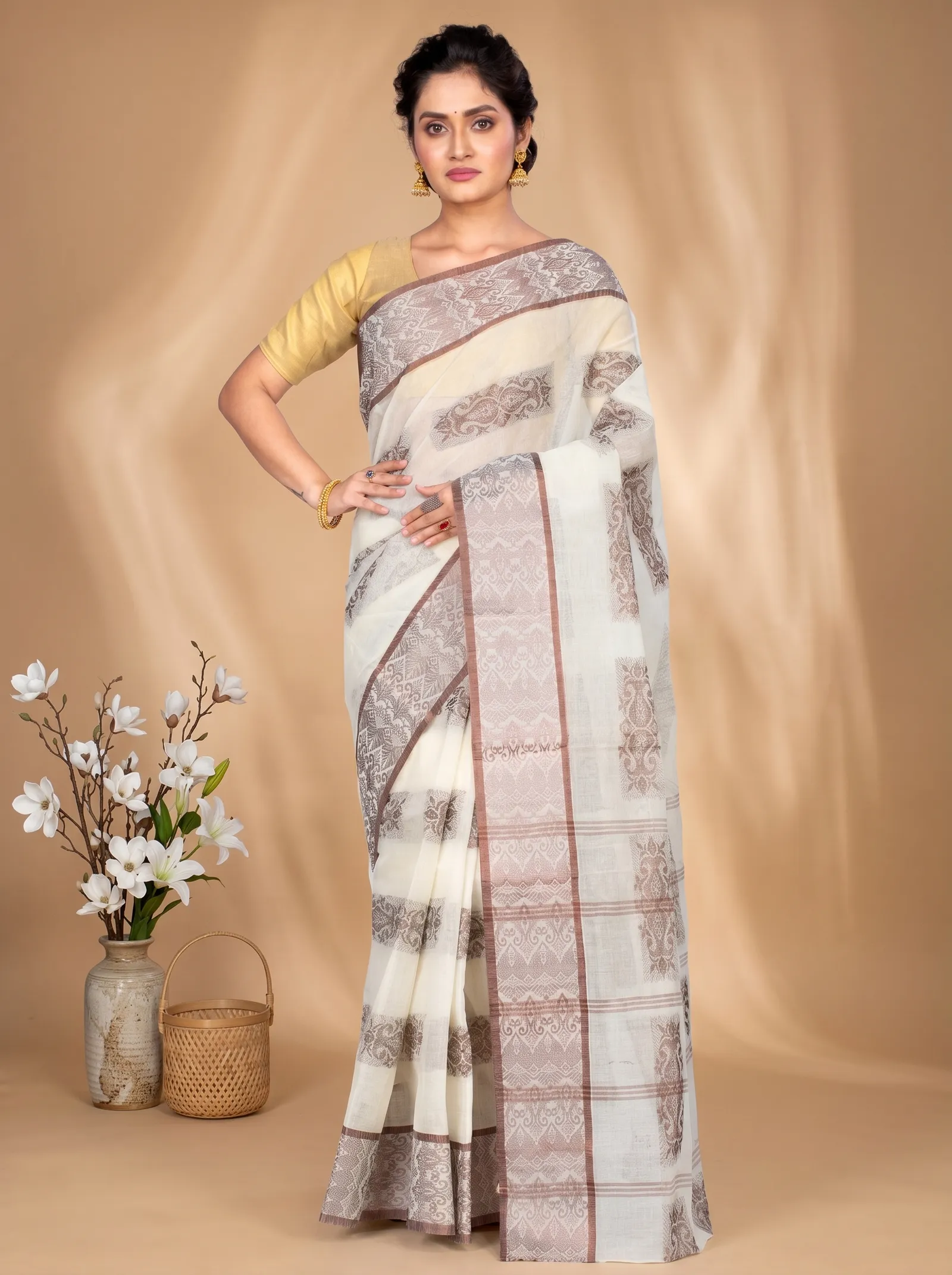 DipDiya Pure Cotton  Traditional Bengali Off-White Artisan Crafted Strip Suparna Tant Saree