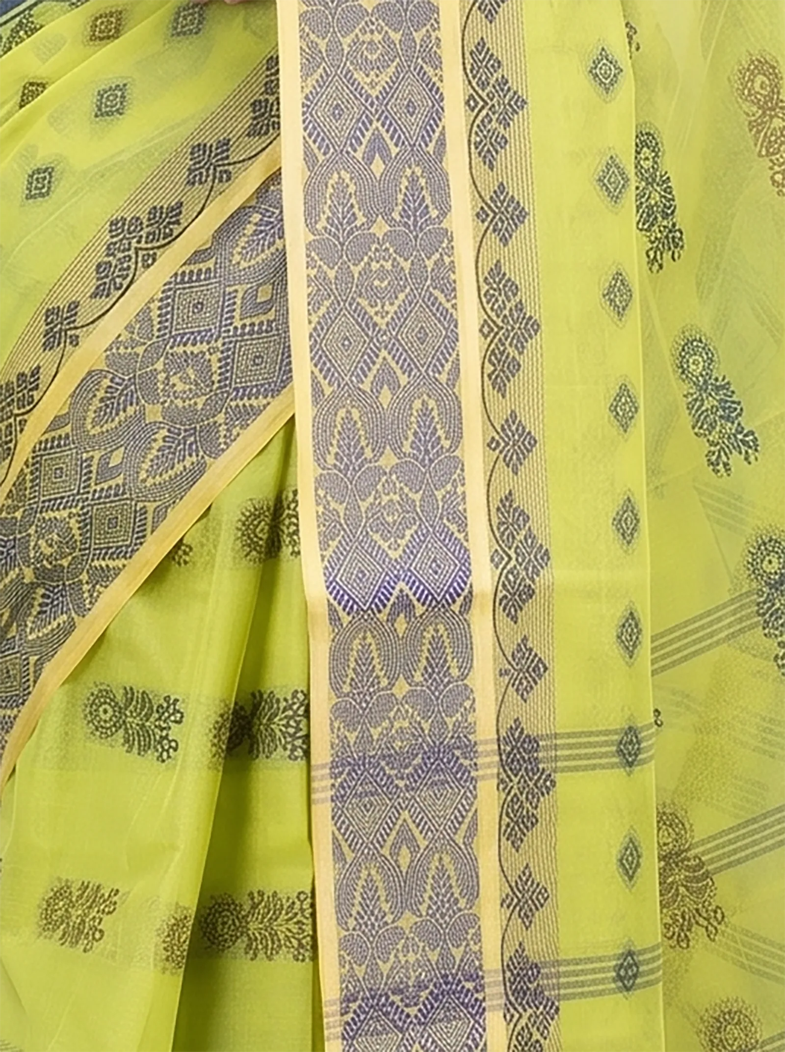DipDiya Pure Cotton  Traditional Bengali Olive Green Artisan Crafted Ghusoon Tant Saree
