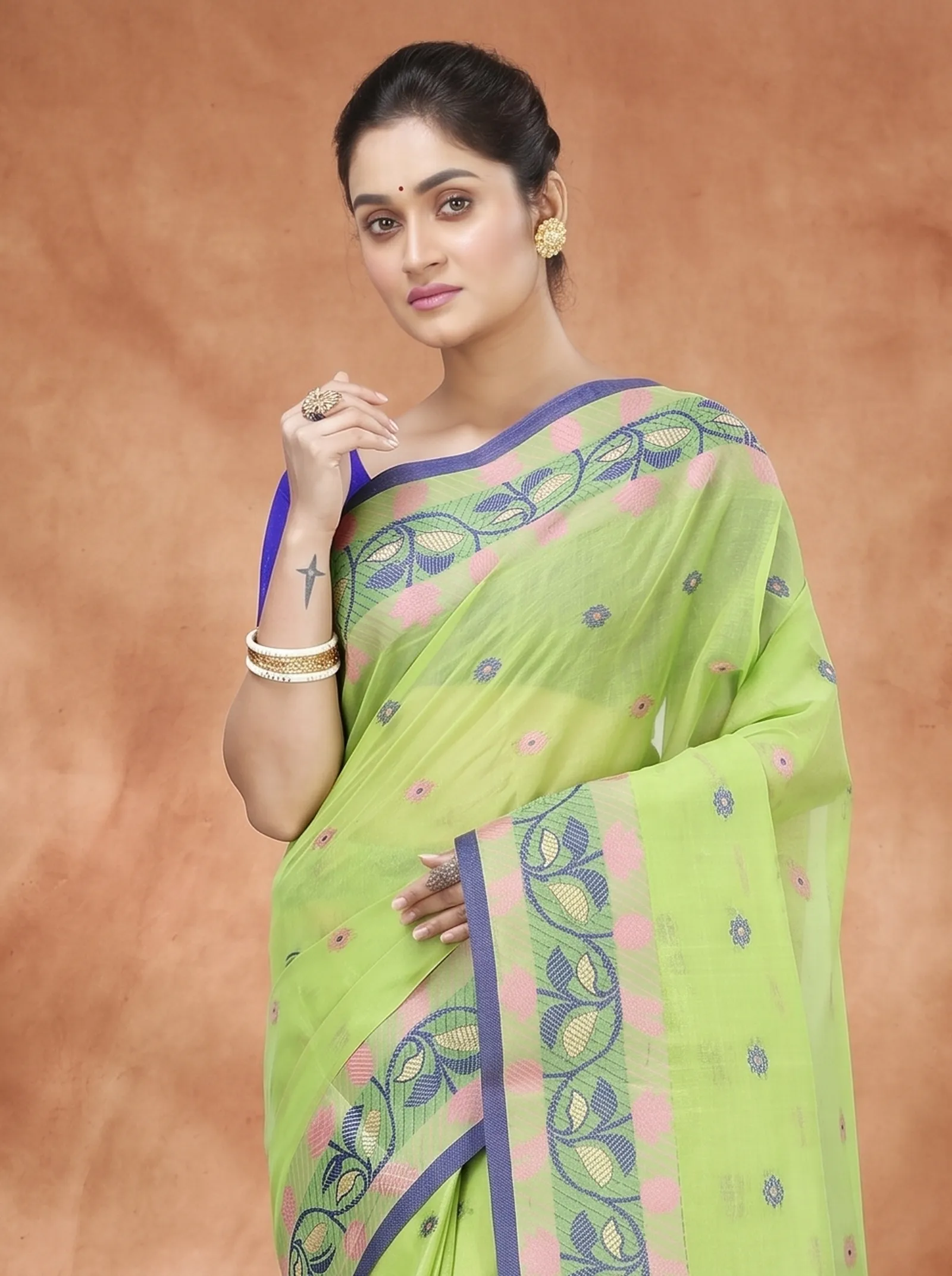 DipDiya Pure Cotton  Traditional Bengali Olive Green Artisan Crafted Govindi Tant Saree