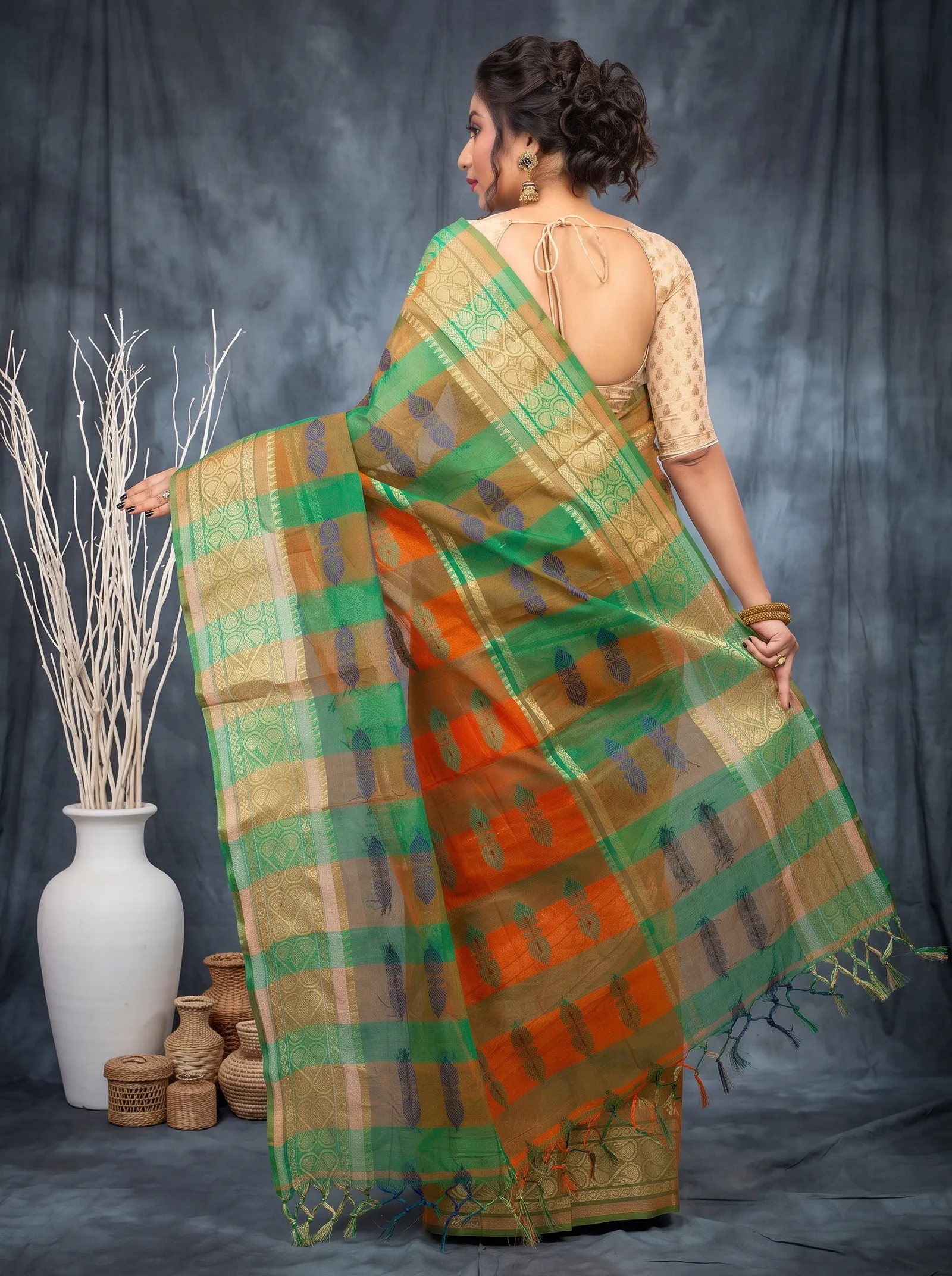 DipDiya Pure Cotton  Traditional Bengali Orange Green Artisan Crafted Raj Nandi Tant Saree