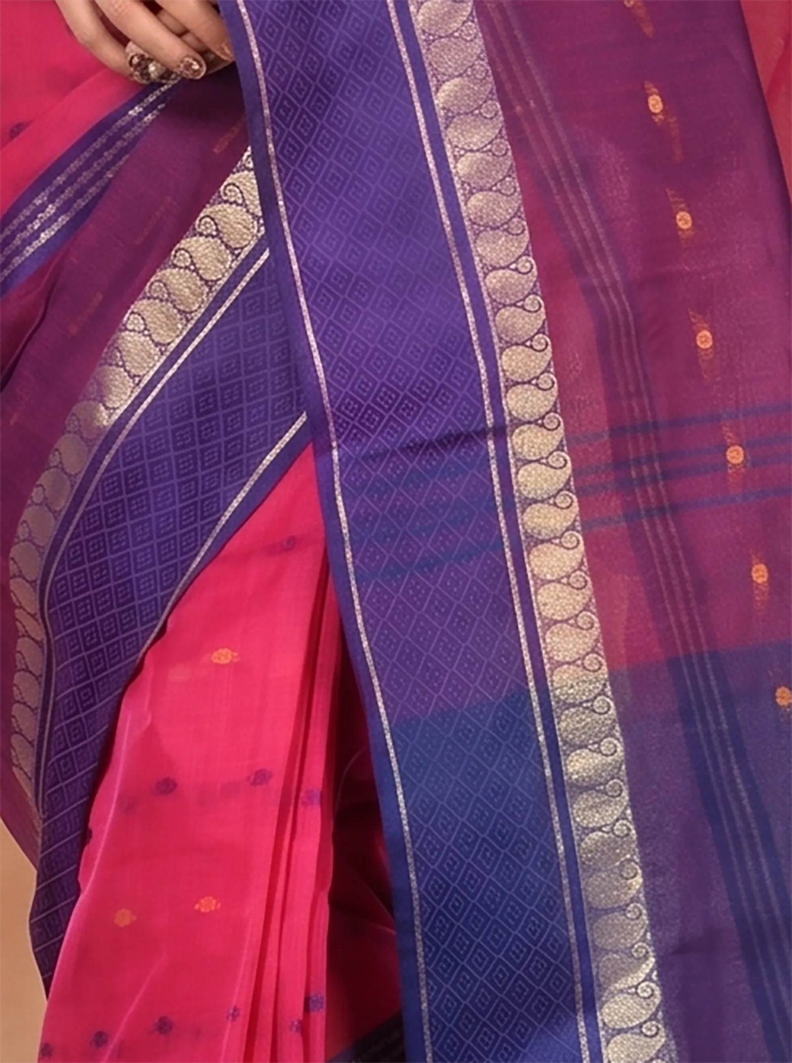 DipDiya Pure Cotton  Traditional Bengali Pink Artisan Crafted Ganga Jamuna Buti Tant Saree