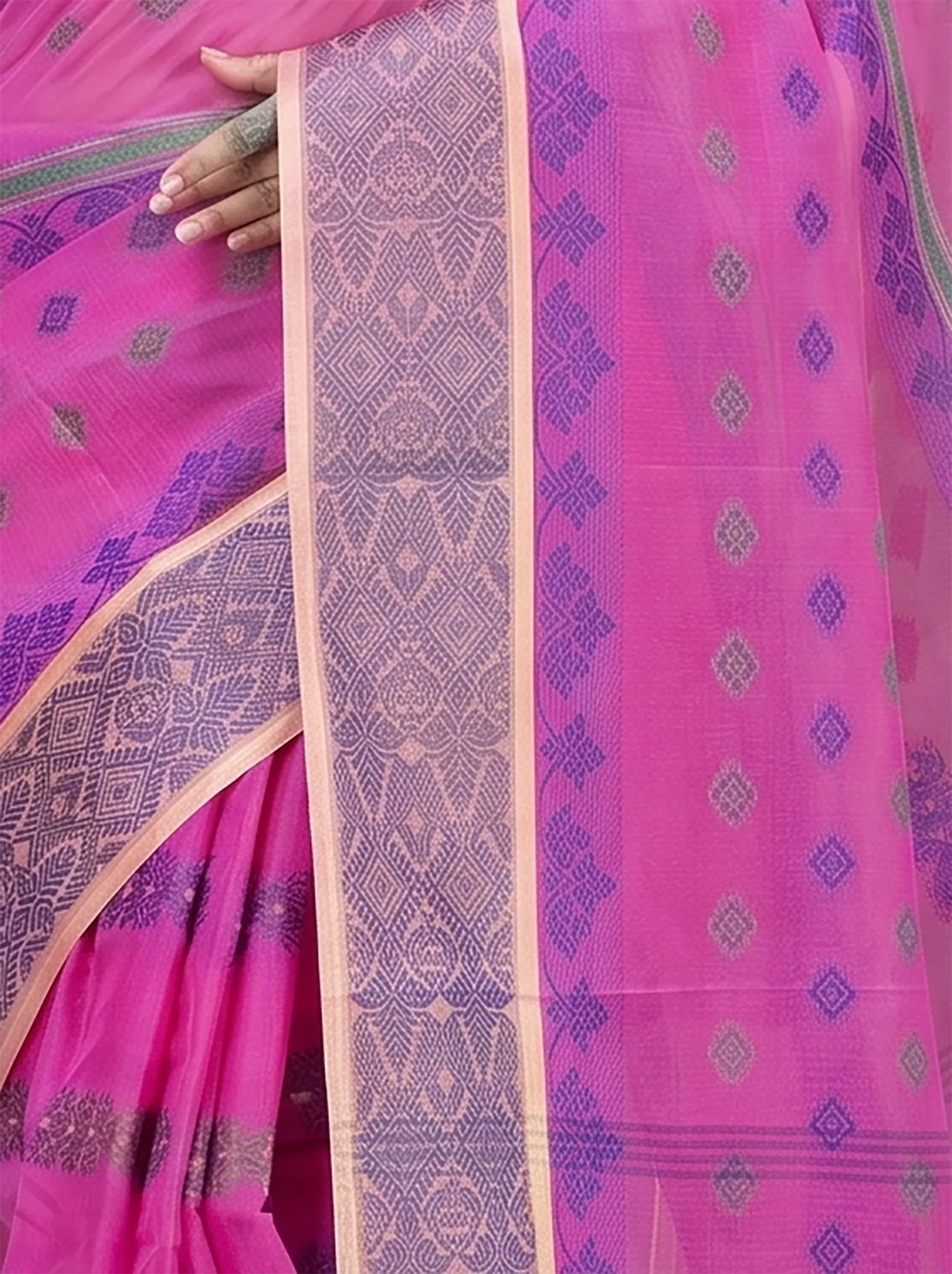 DipDiya Pure Cotton  Traditional Bengali Pink Artisan Crafted Ghusoon Tant Saree