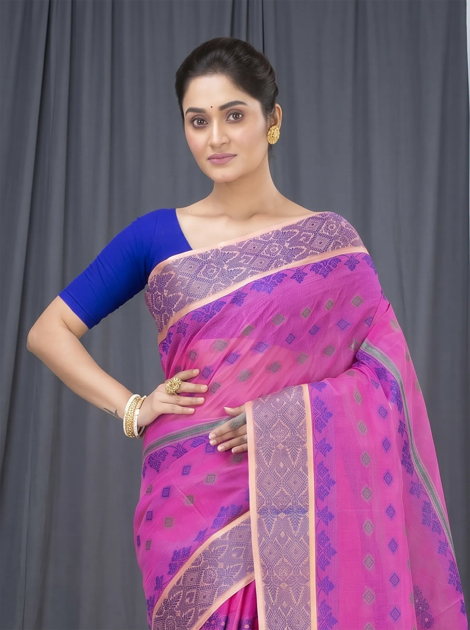 DipDiya Pure Cotton  Traditional Bengali Pink Artisan Crafted Ghusoon Tant Saree