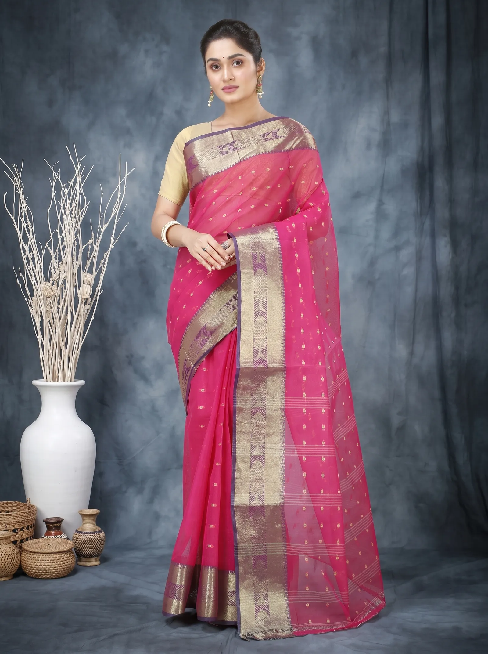 DipDiya Pure Cotton  Traditional Bengali Pink Artisan Crafted Griva Tant Saree
