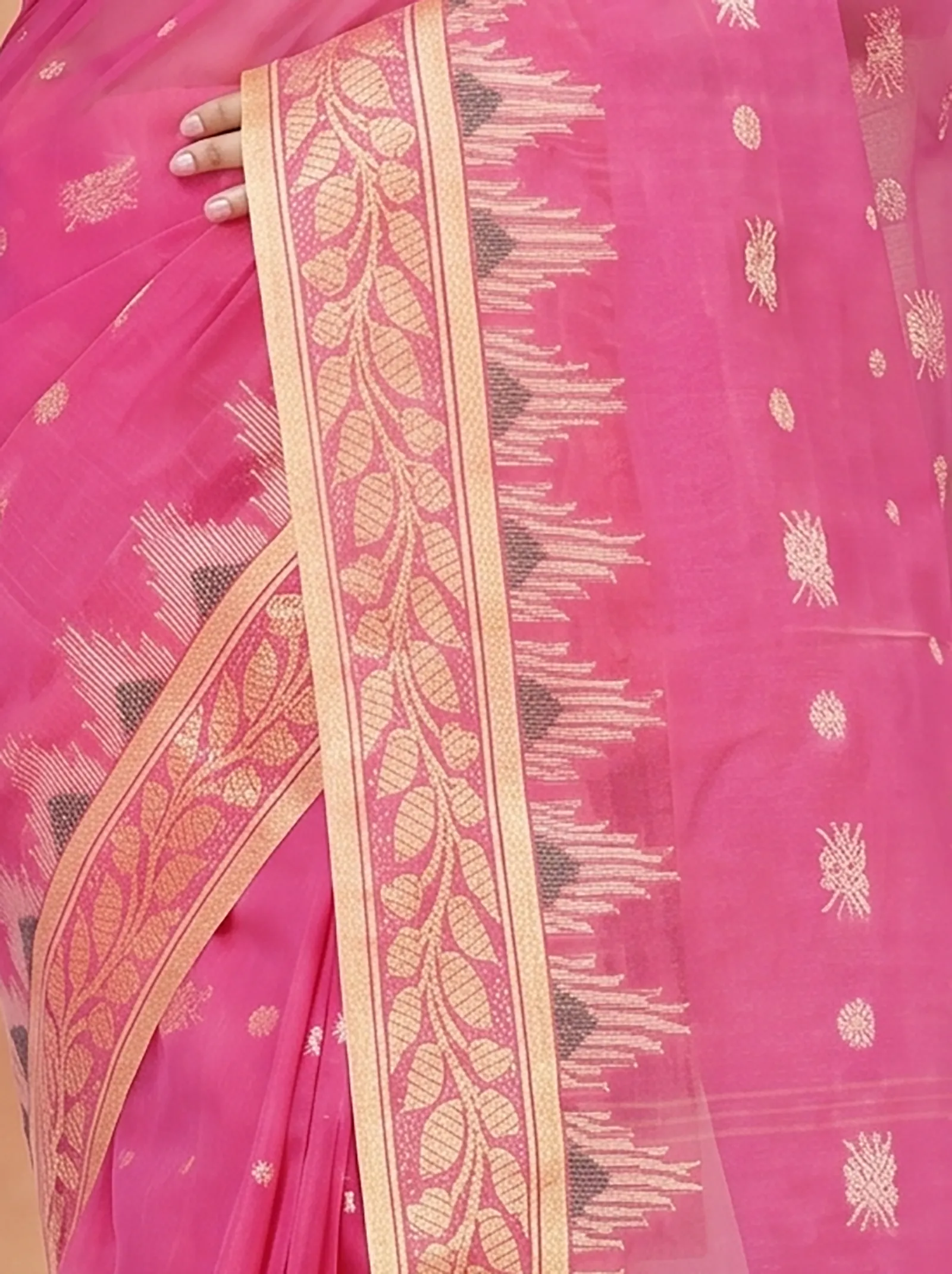 DipDiya Pure Cotton  Traditional Bengali Pink Artisan Crafted Gunjan Tant Saree