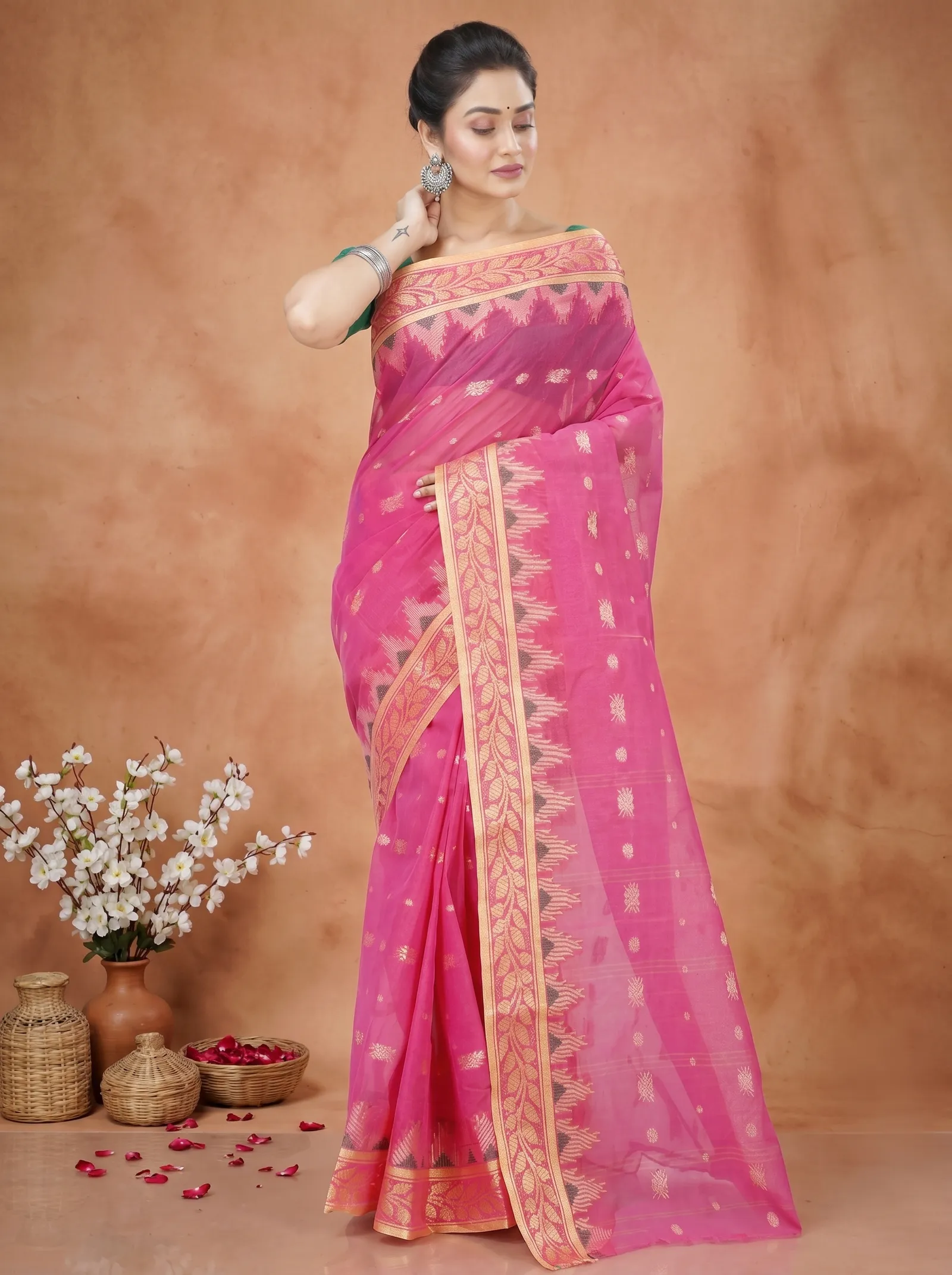 DipDiya Pure Cotton  Traditional Bengali Pink Artisan Crafted Gunjan Tant Saree