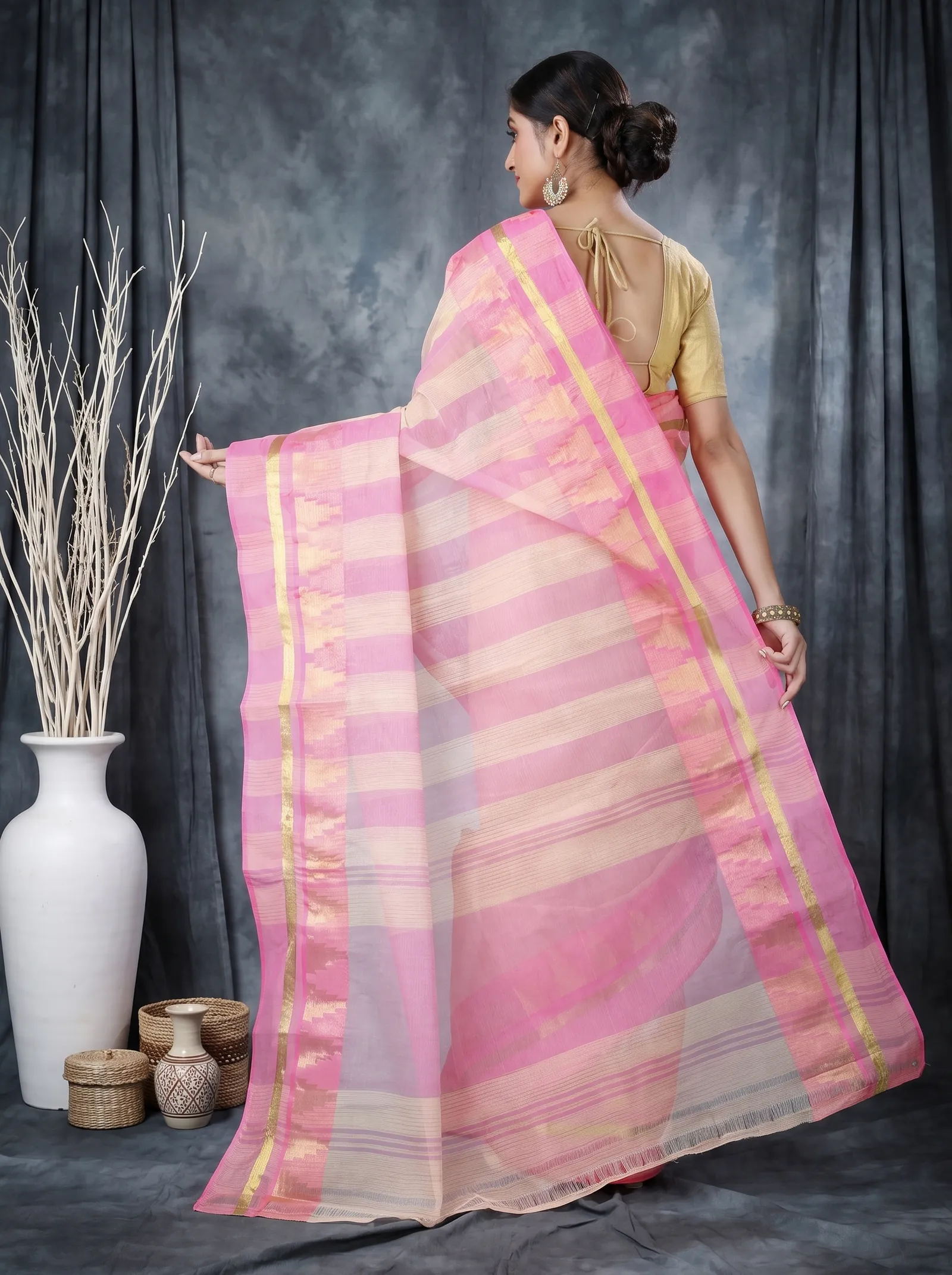 DipDiya Pure Cotton  Traditional Bengali Pink Artisan Crafted Vrinda Tant Saree