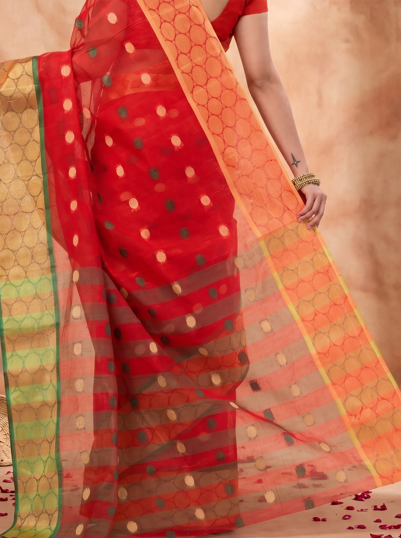 DipDiya Pure Cotton  Traditional Bengali Red Artisan Crafted Ganga Jamuna Tant Saree