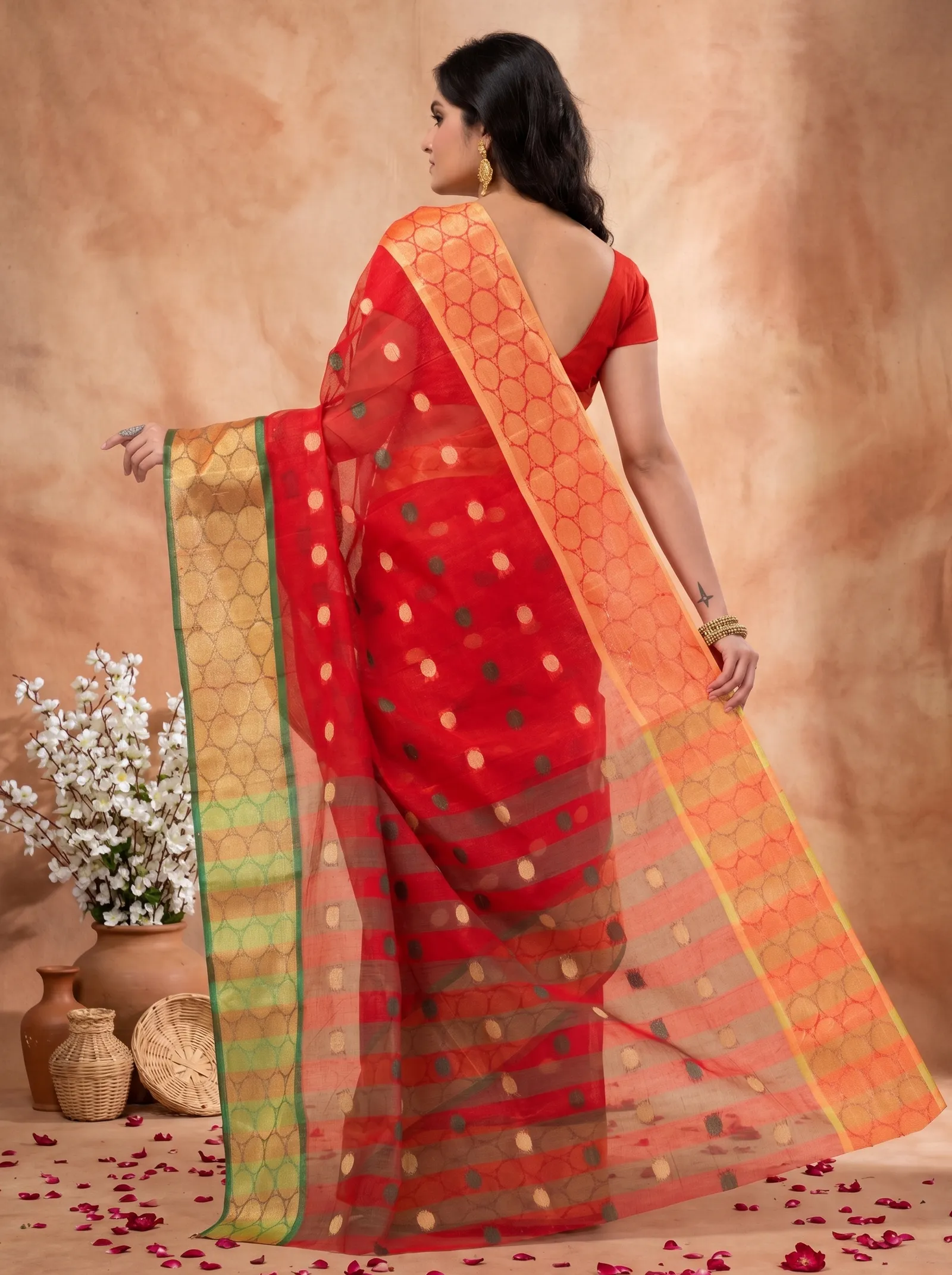 DipDiya Pure Cotton  Traditional Bengali Red Artisan Crafted Ganga Jamuna Tant Saree