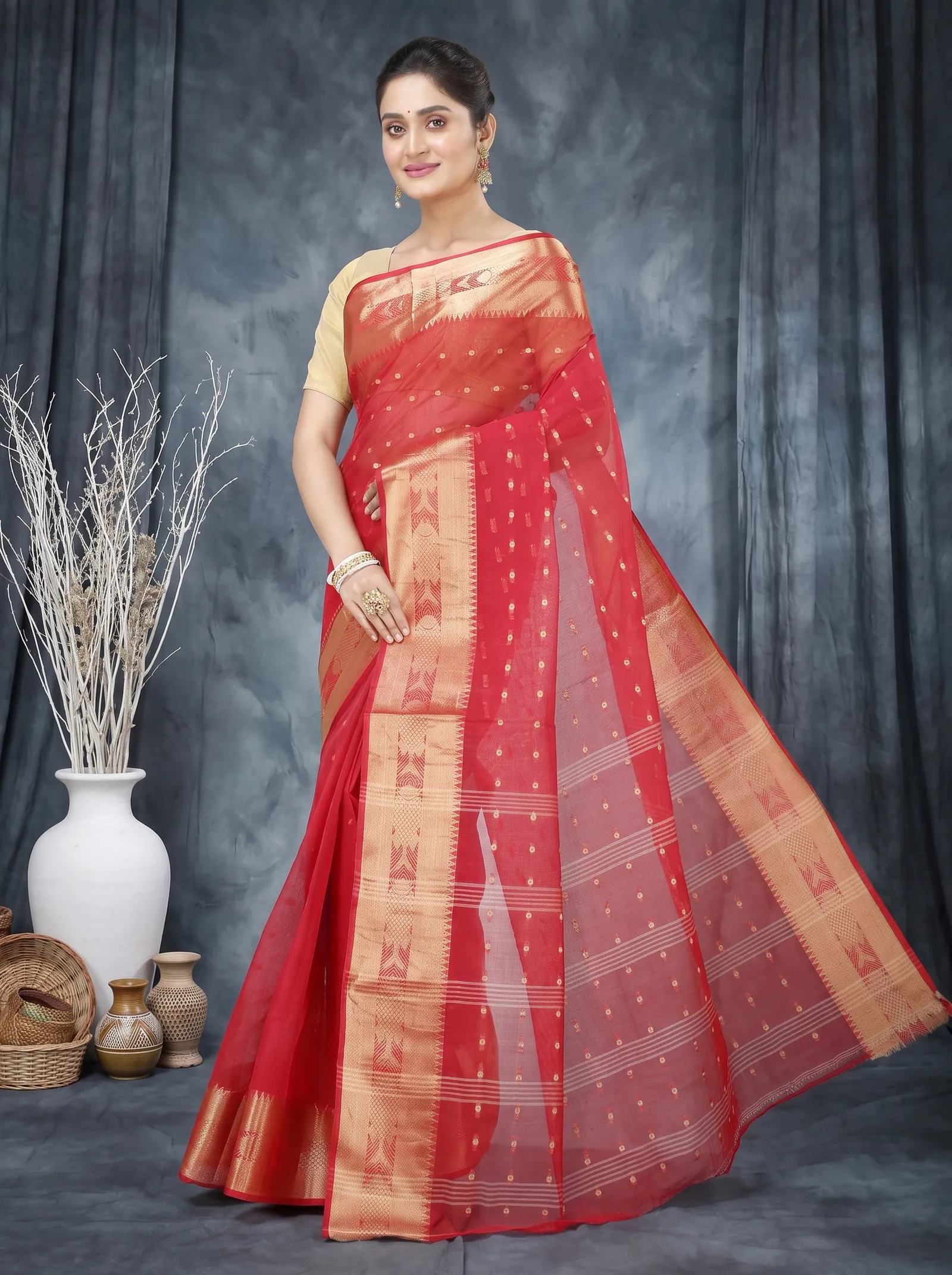DipDiya Pure Cotton  Traditional Bengali Red Artisan Crafted Griva Tant Saree