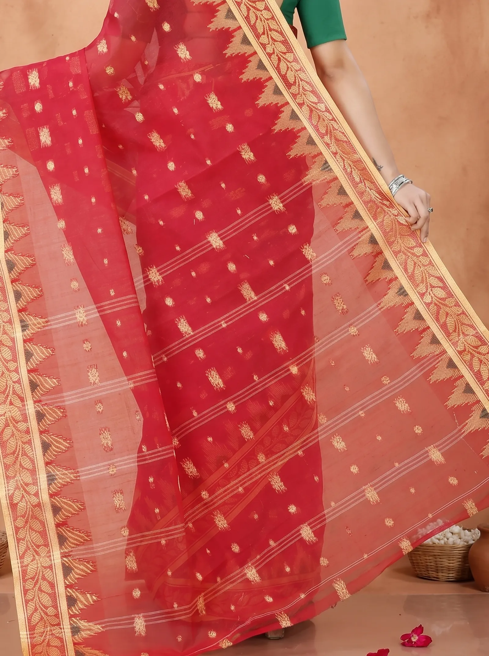 DipDiya Pure Cotton  Traditional Bengali Red Artisan Crafted Gunjan Tant Saree