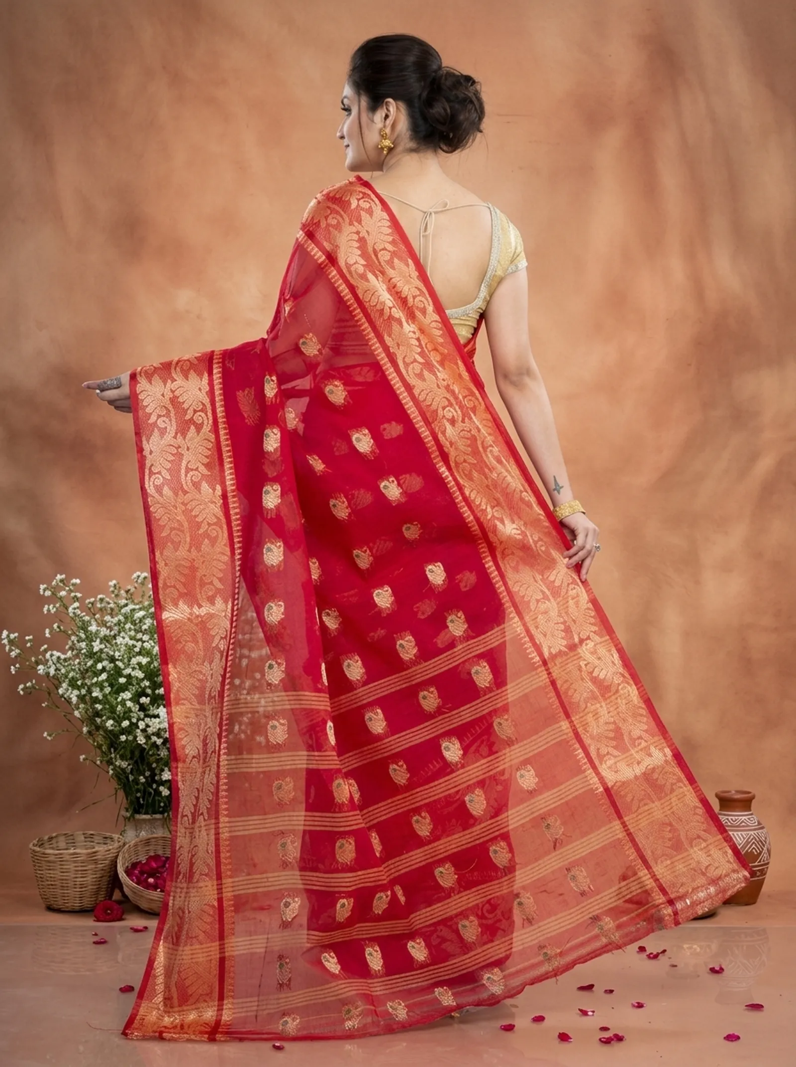 DipDiya Pure Cotton  Traditional Bengali Red Artisan Crafted HasFul Tant Saree