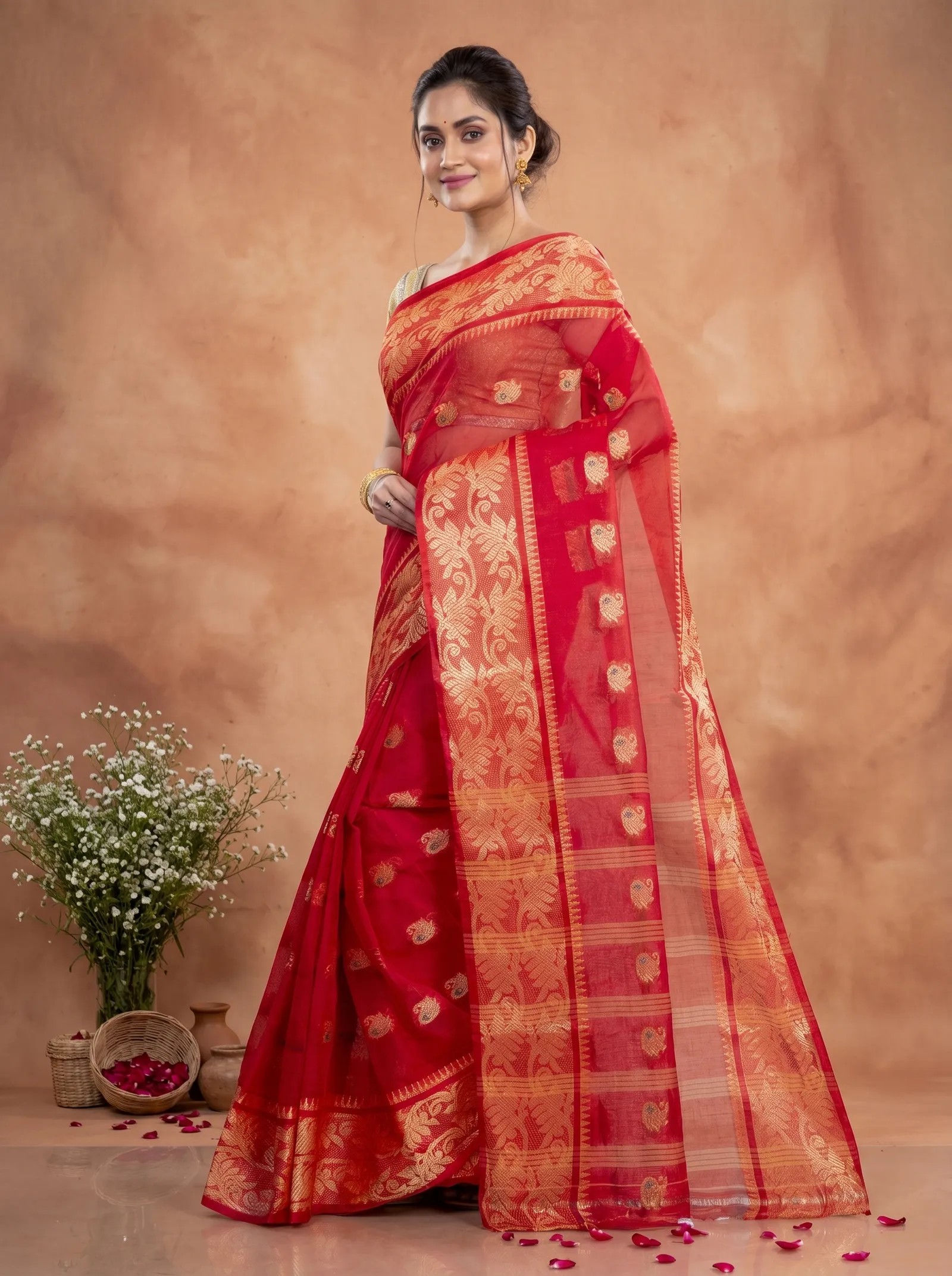 DipDiya Pure Cotton  Traditional Bengali Red Artisan Crafted HasFul Tant Saree