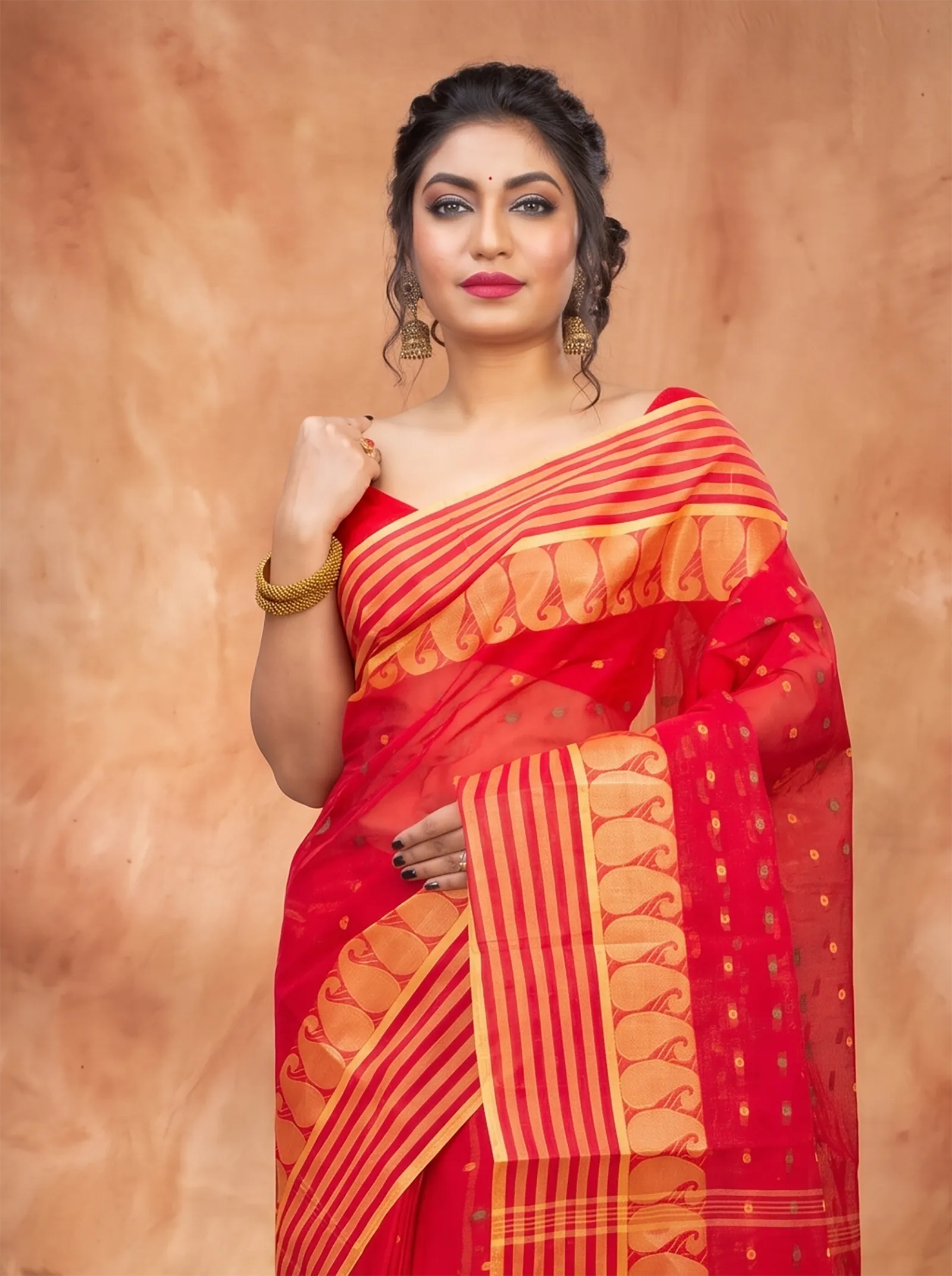 DipDiya Pure Cotton  Traditional Bengali Red Artisan Crafted Moti Buti Tant Saree