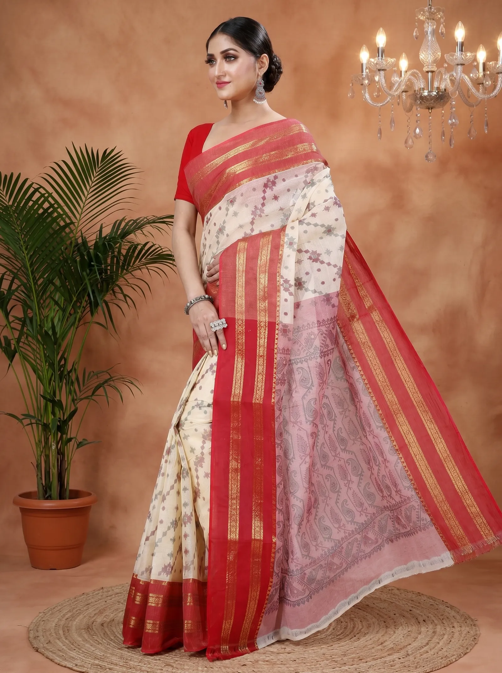 DipDiya Pure Cotton  Traditional Bengali Red Artisan Crafted Rashi Print Printed Tant Saree