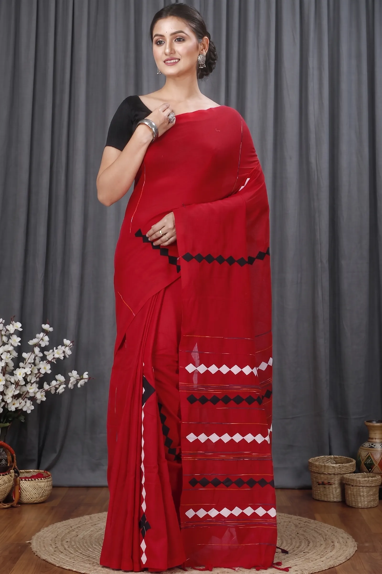 DipDiya Pure Cotton  Traditional Bengali Red Artisan Crafted Tika Applique Saree