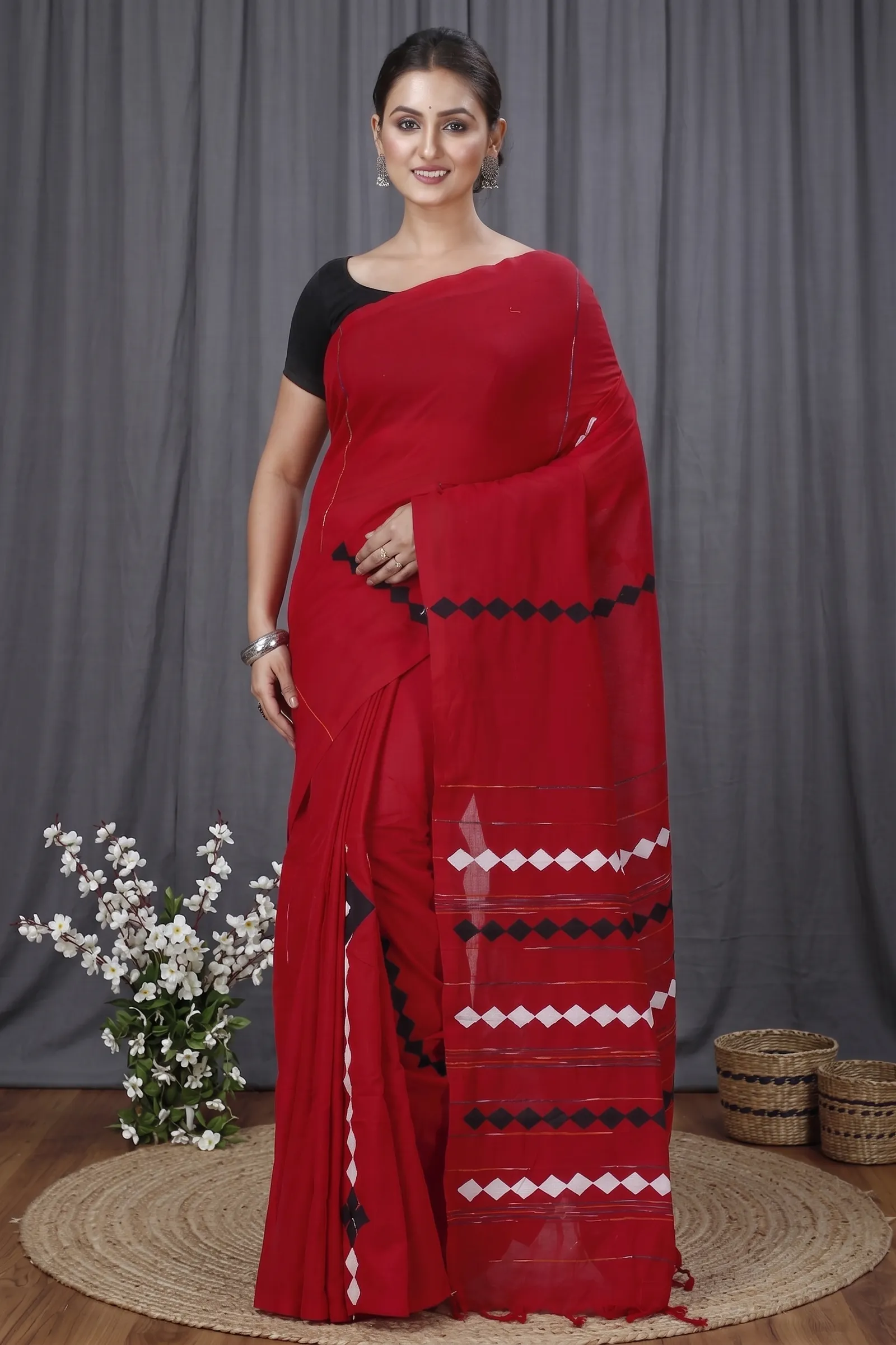 DipDiya Pure Cotton  Traditional Bengali Red Artisan Crafted Tika Applique Saree