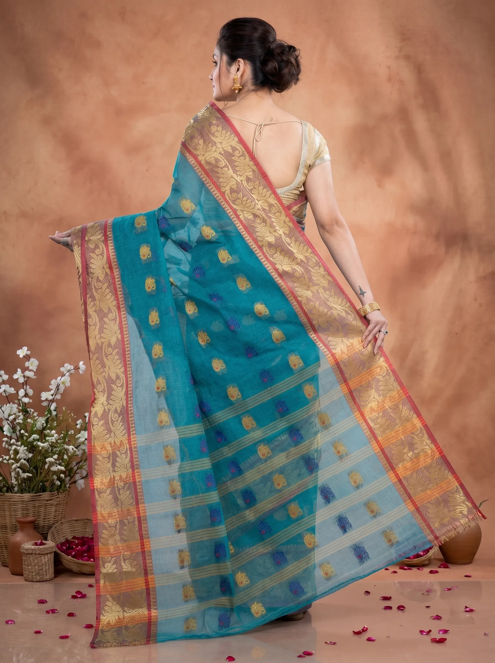 DipDiya Pure Cotton  Traditional Bengali See Green Artisan Crafted HasFul Tant Saree