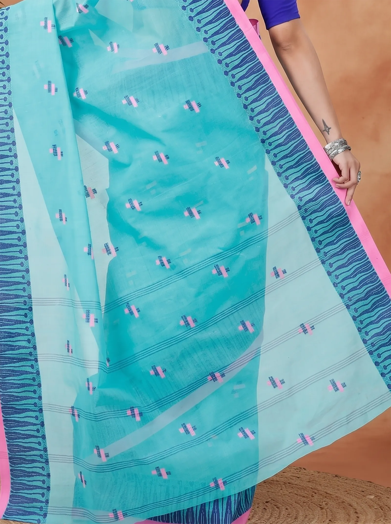 DipDiya Pure Cotton  Traditional Bengali See Green Artisan Crafted Simar Tant Saree