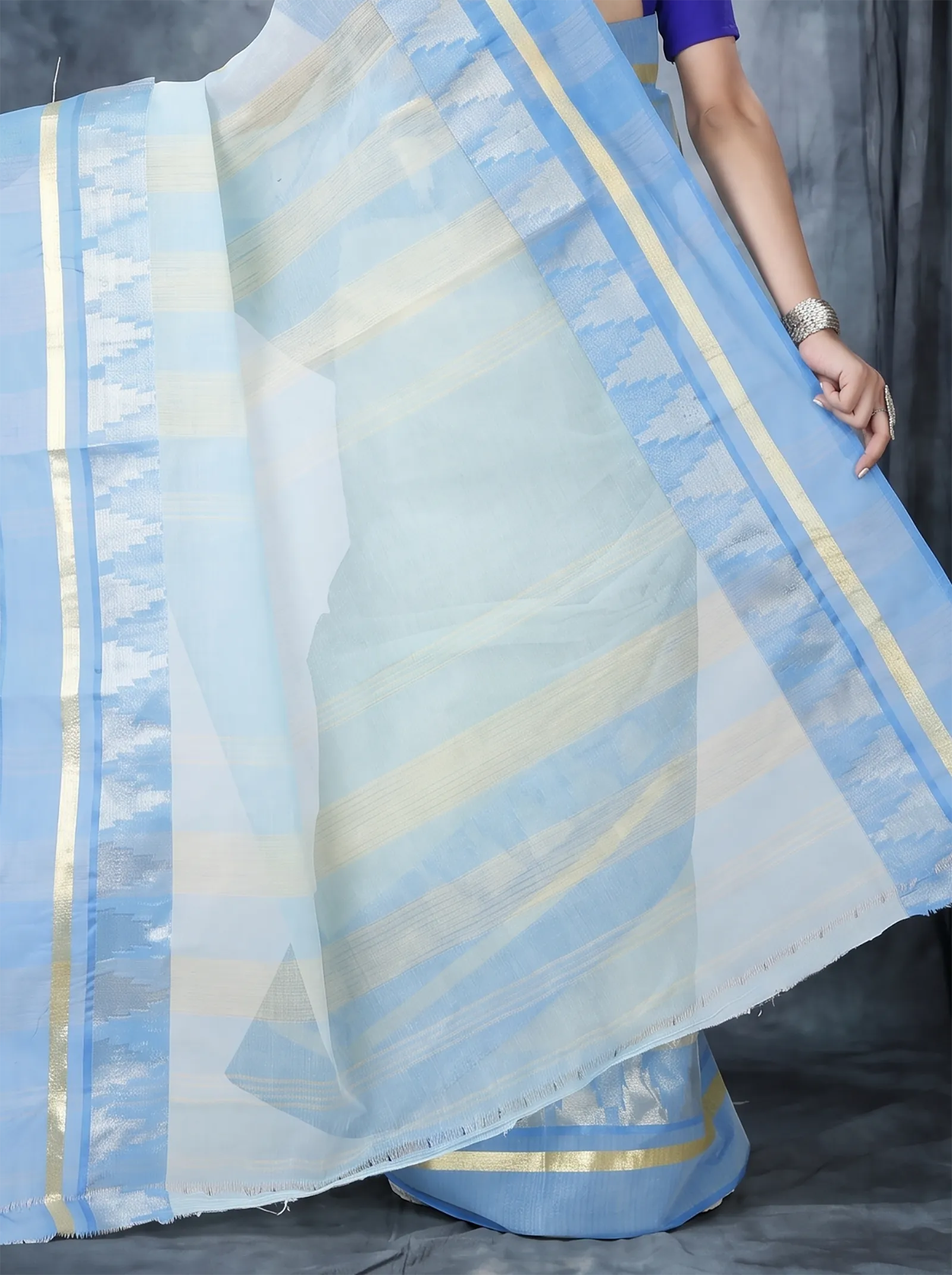 DipDiya Pure Cotton  Traditional Bengali Sky Blue Artisan Crafted Vrinda Tant Saree