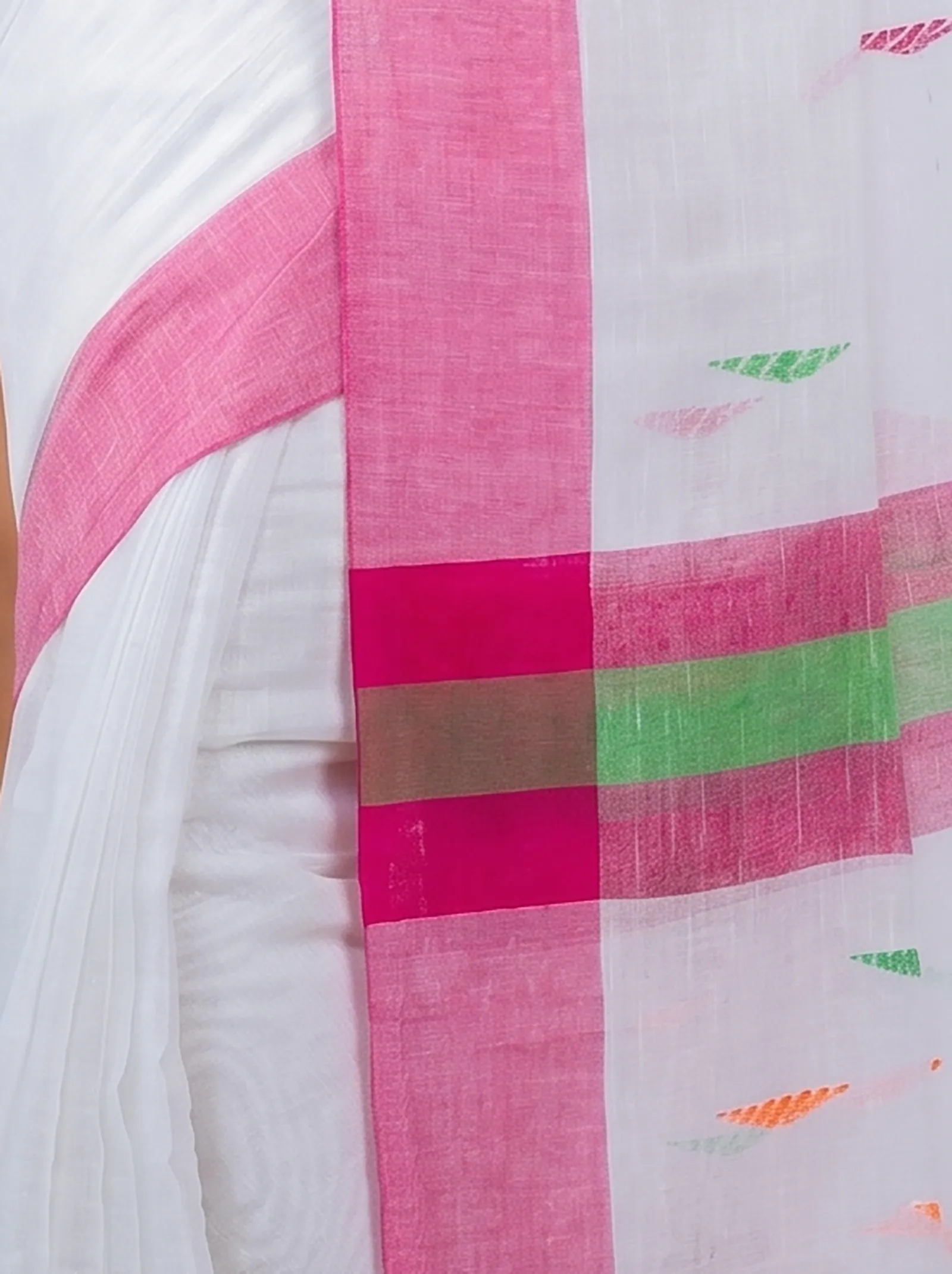 DipDiya Pure Cotton  Traditional Bengali White Artisan Crafted Clasic Than Handloom Saree