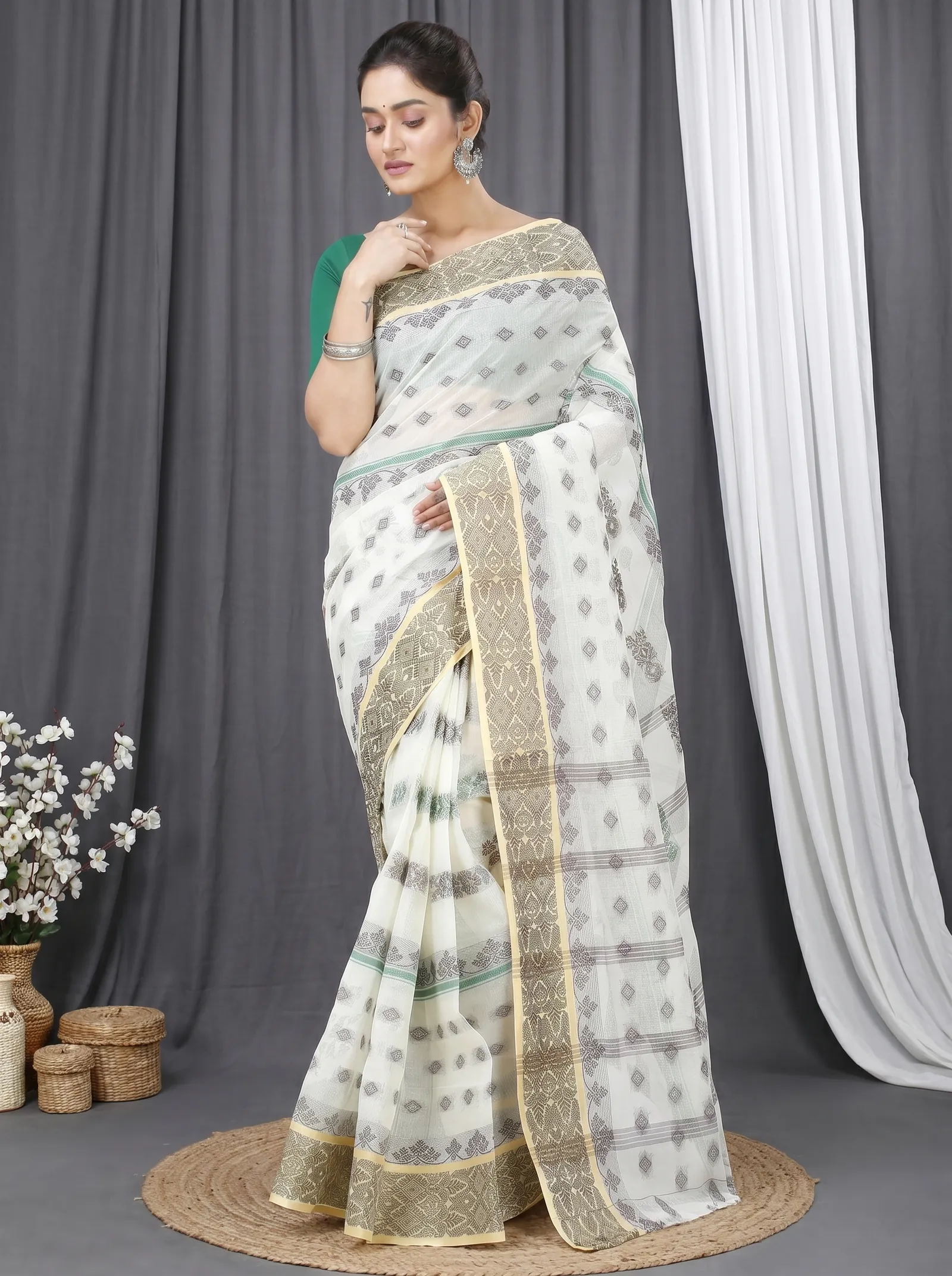 DipDiya Pure Cotton  Traditional Bengali White Artisan Crafted Ghusoon Tant Saree