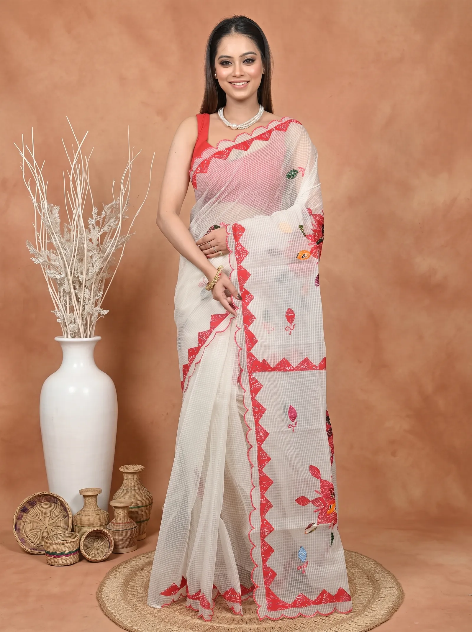 DipDiya Pure Cotton  Traditional Bengali White Artisan Crafted Kotaplik Kota Applique Saree