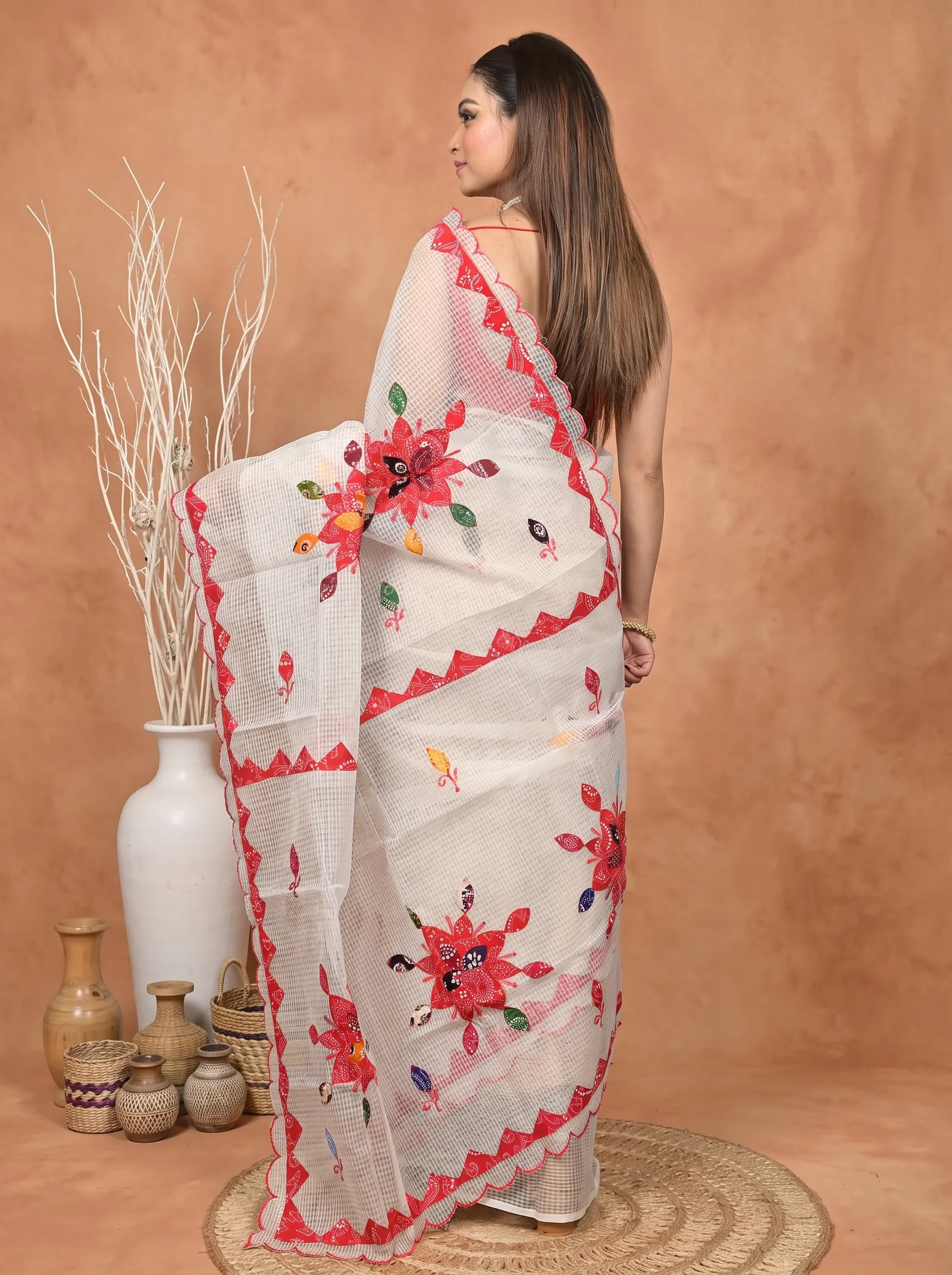 DipDiya Pure Cotton  Traditional Bengali White Artisan Crafted Kotaplik Kota Applique Saree