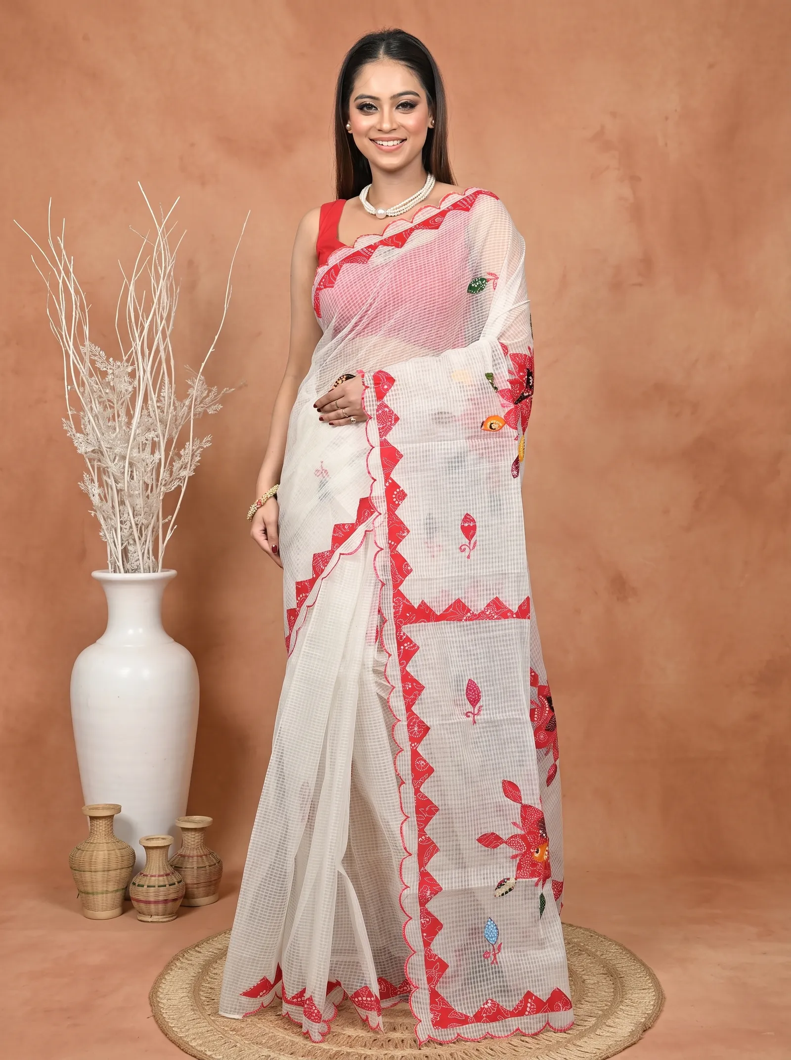 DipDiya Pure Cotton  Traditional Bengali White Artisan Crafted Kotaplik Kota Applique Saree