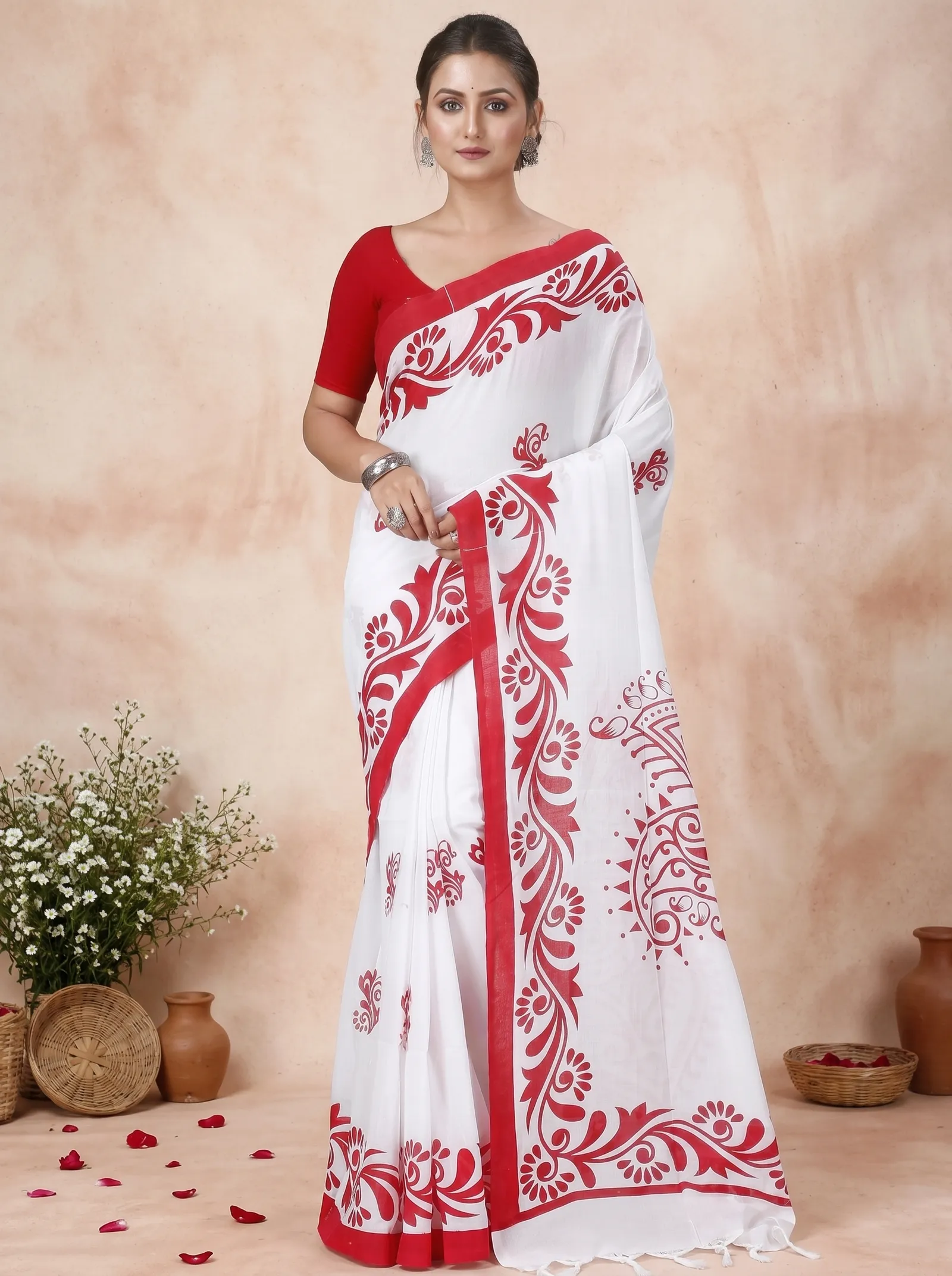 DipDiya Pure Cotton  Traditional Bengali White Artisan Crafted Teba Printed Handloom Saree