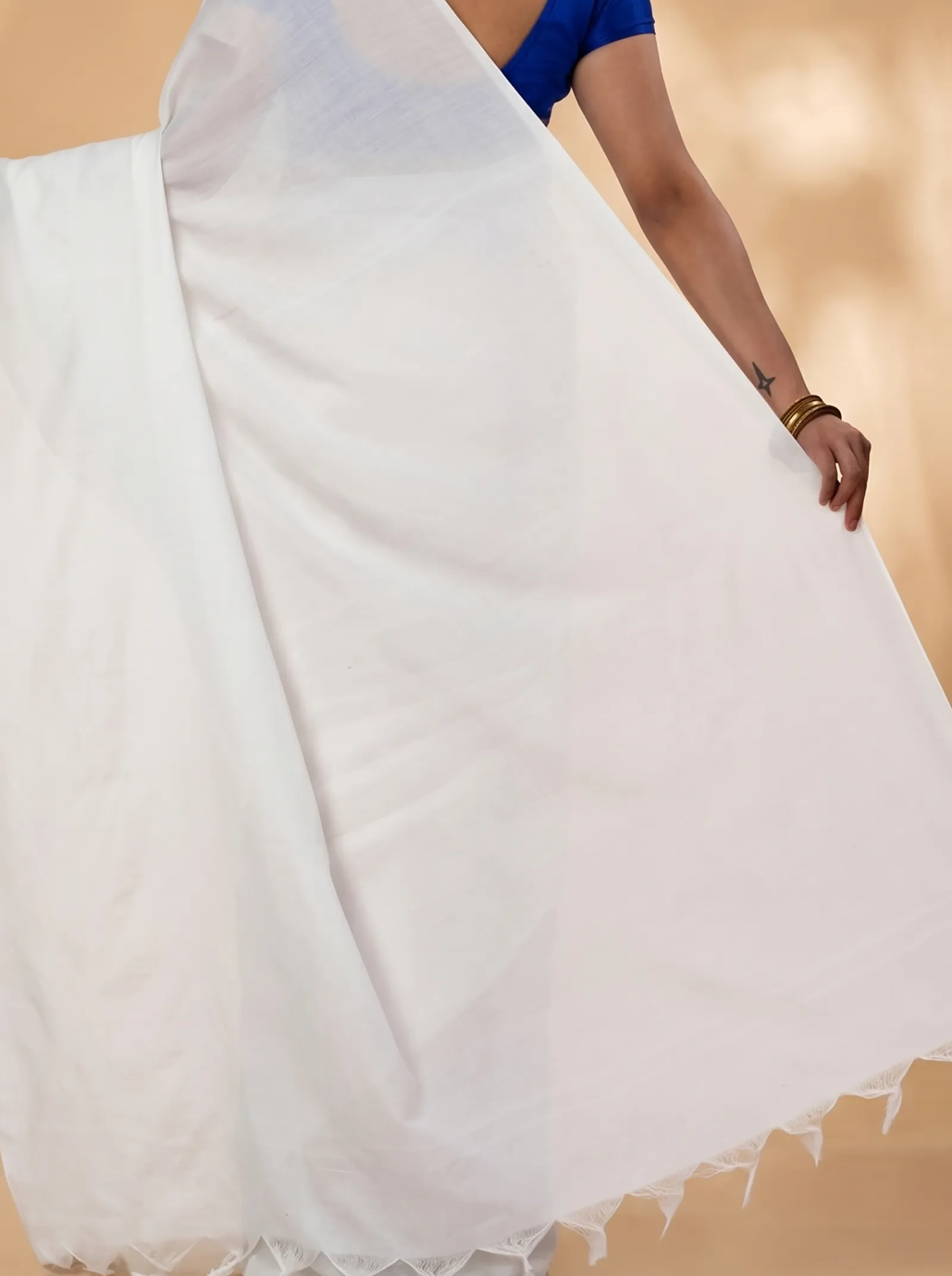 DipDiya Pure Cotton  Traditional Bengali White Artisan Crafted ThanKhadi Handloom Saree