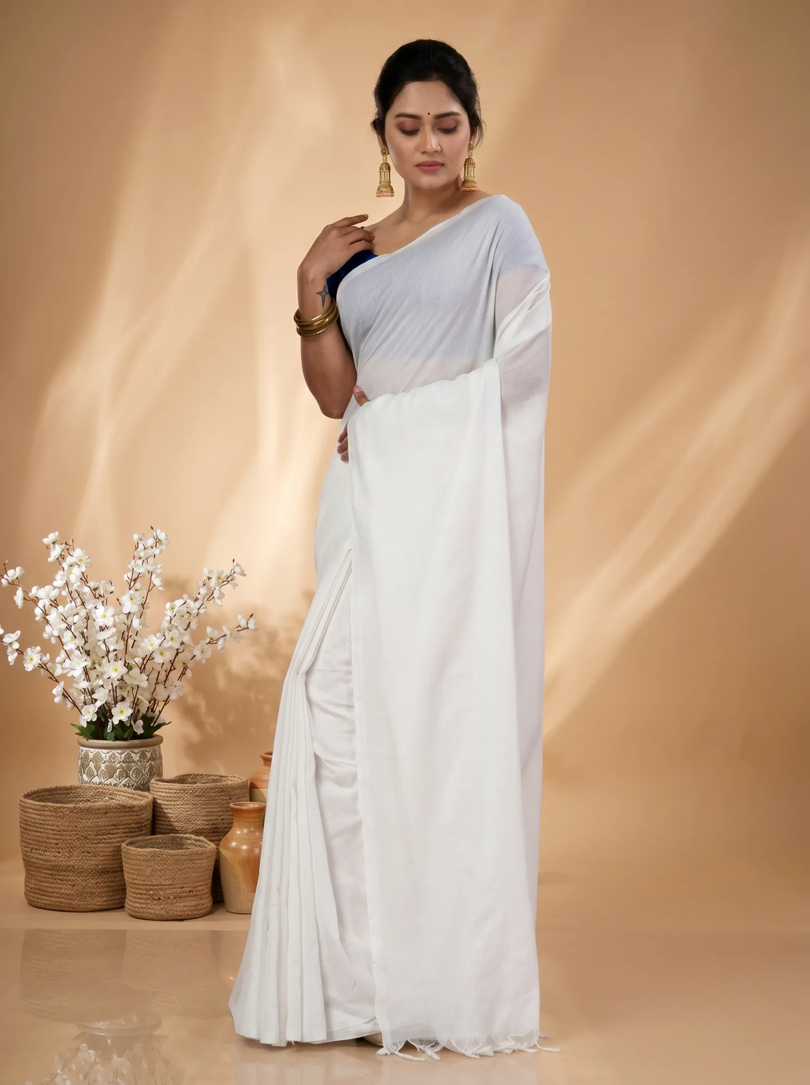 DipDiya Pure Cotton  Traditional Bengali White Artisan Crafted ThanKhadi Handloom Saree