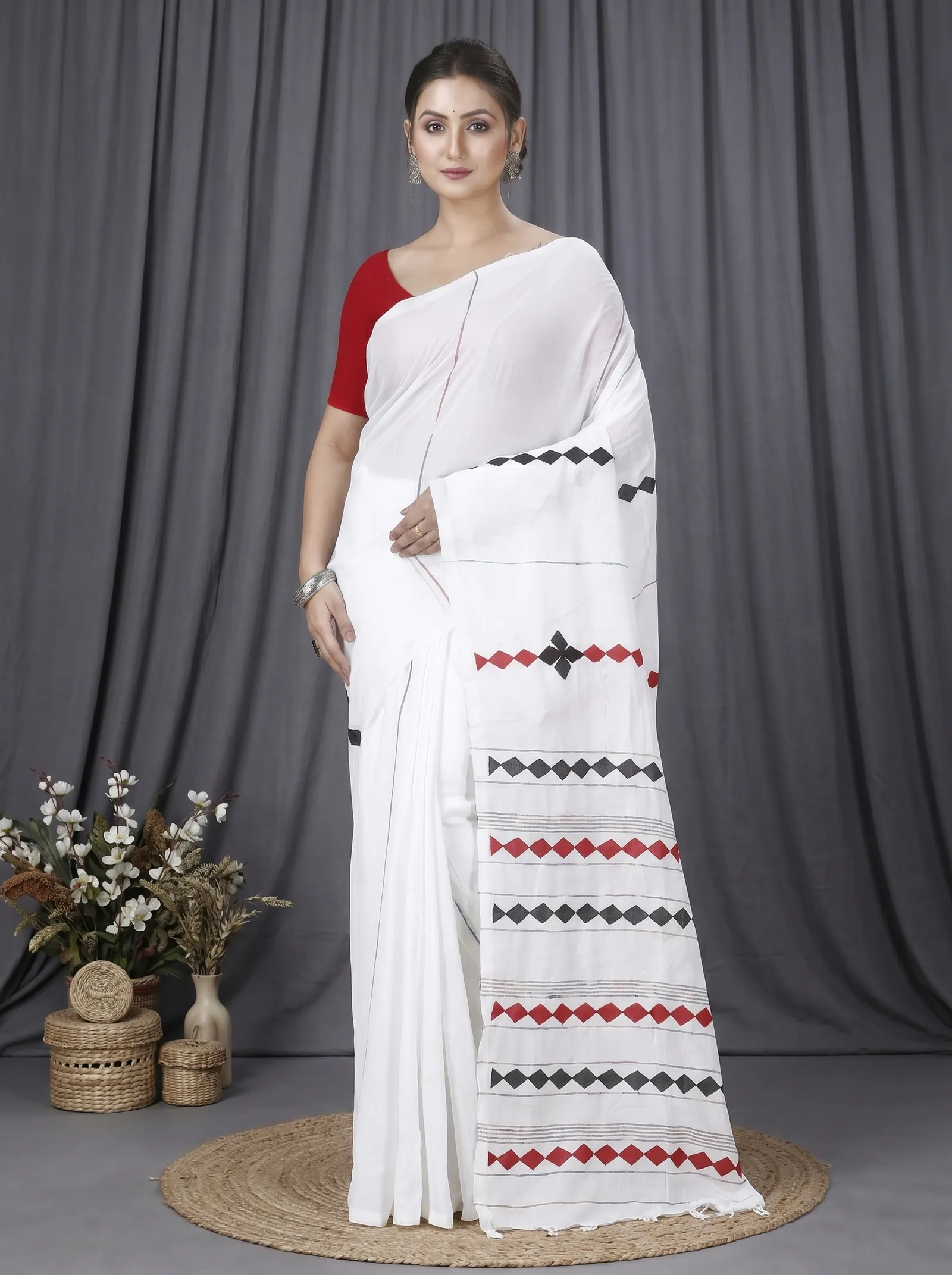 DipDiya Pure Cotton  Traditional Bengali White Artisan Crafted Tika Applique Saree