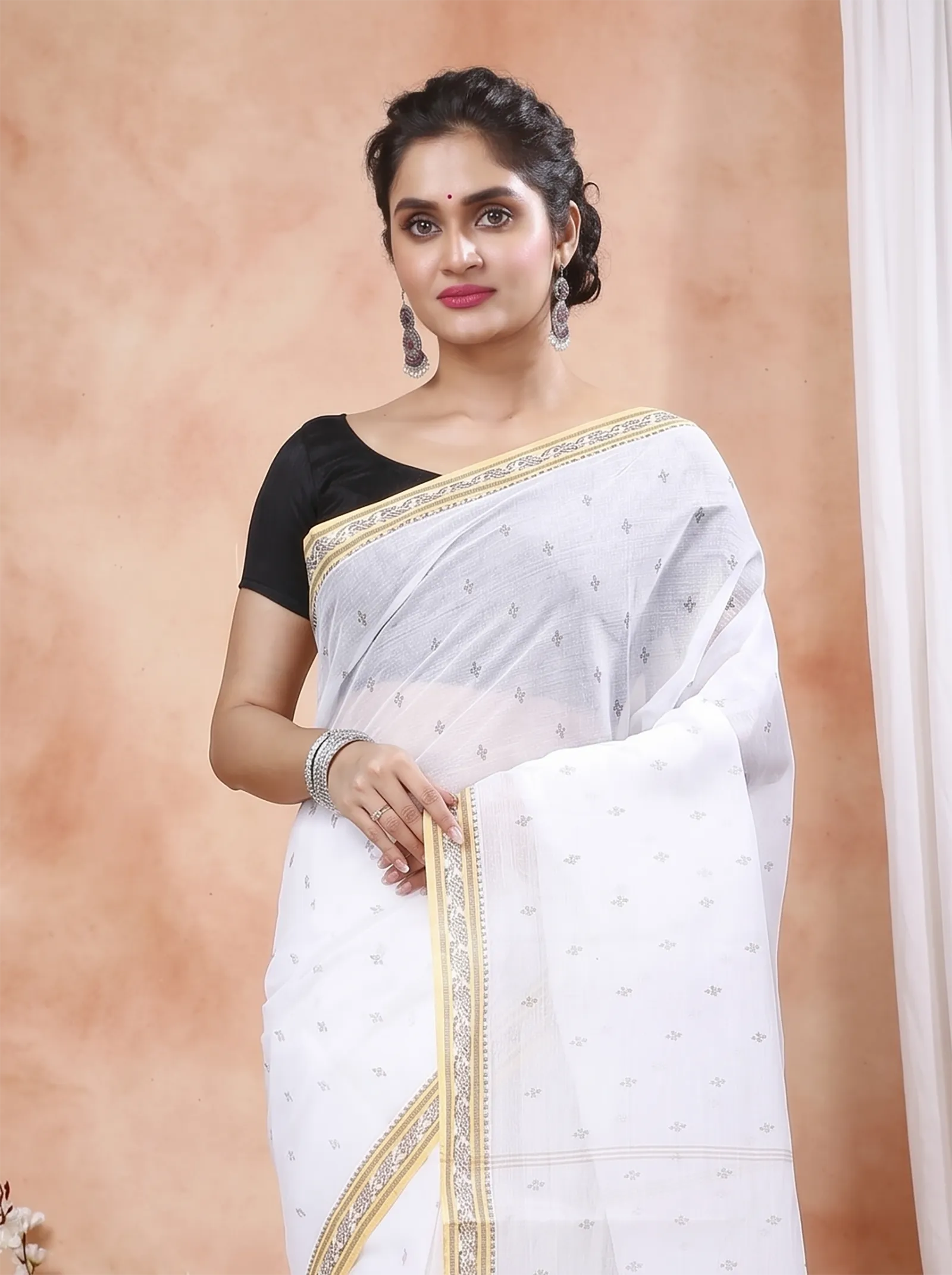 DipDiya Pure Cotton  Traditional Bengali White Golden Artisan Crafted Regina Tant Saree