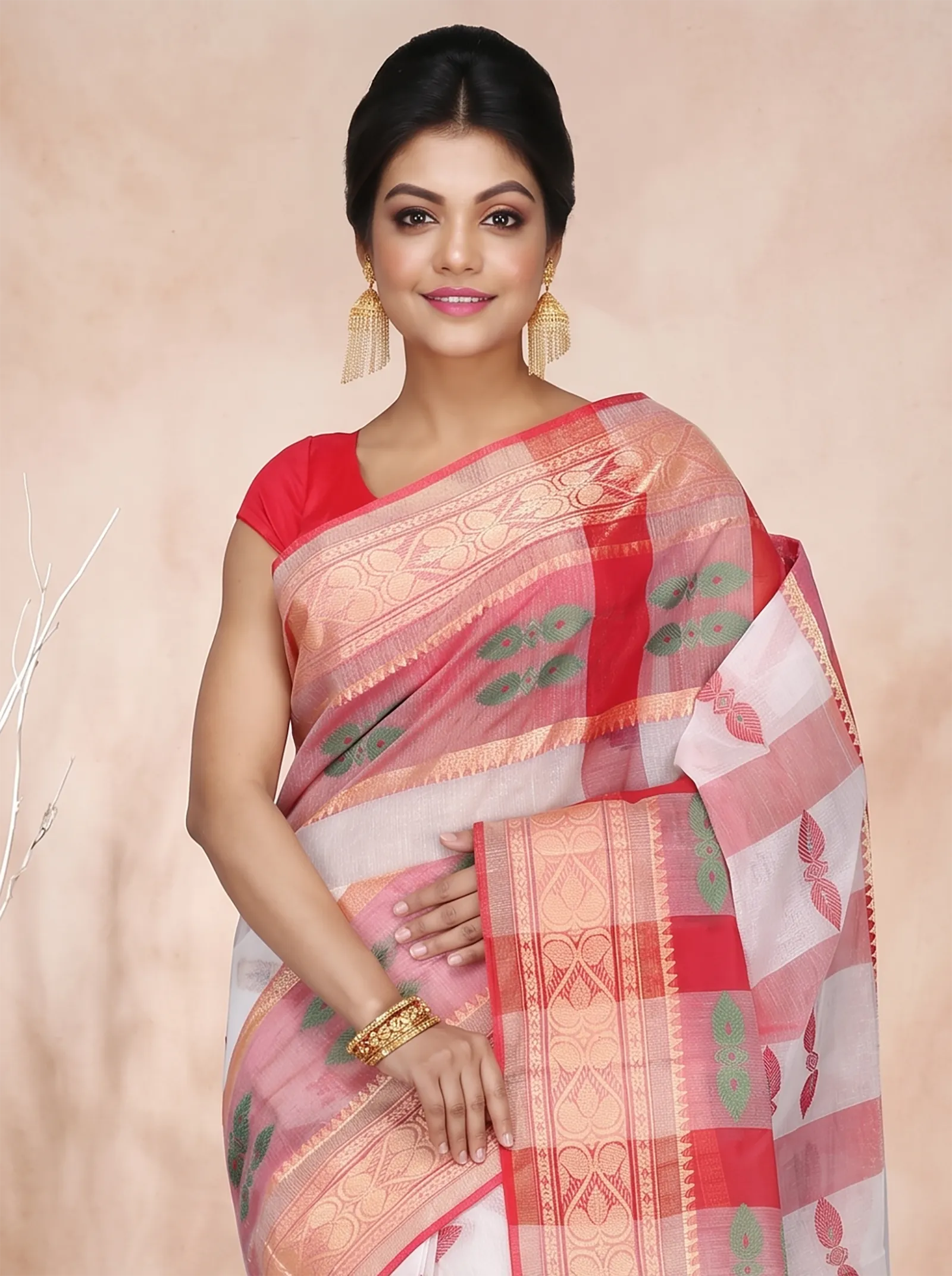 DipDiya Pure Cotton  Traditional Bengali White Red Artisan Crafted Raj Nandi Tant Saree